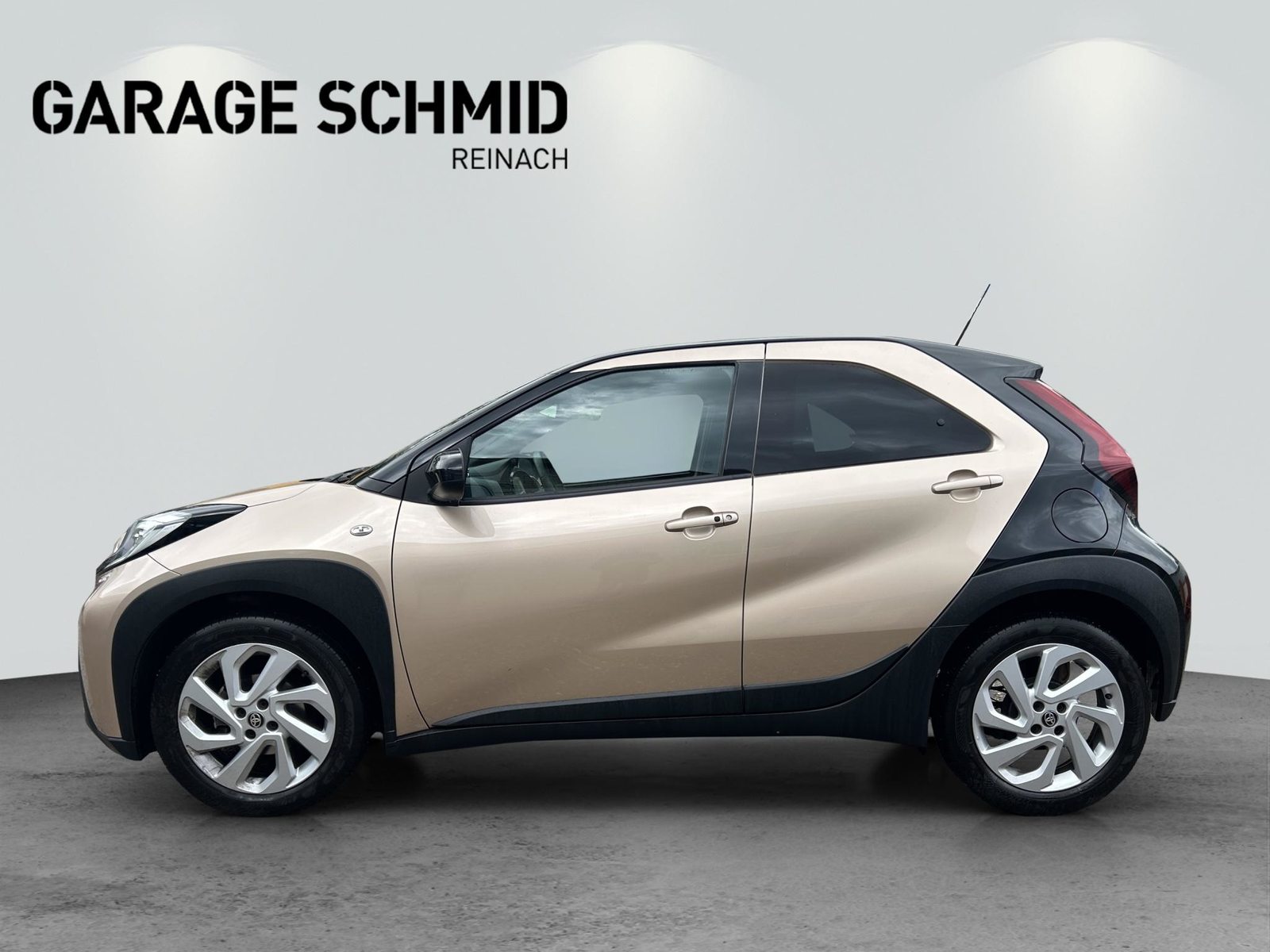 TOYOTA Aygo X 1.0 VVT-i Trend, Benzin, Occasion / Gebraucht, Automatik - 4