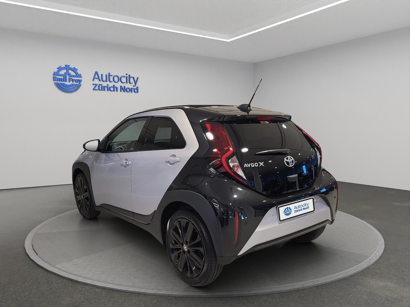 TOYOTA Aygo X 1.0 VVT-i JBL Edition, Benzina, Occasioni / Usate, Automatico - 4