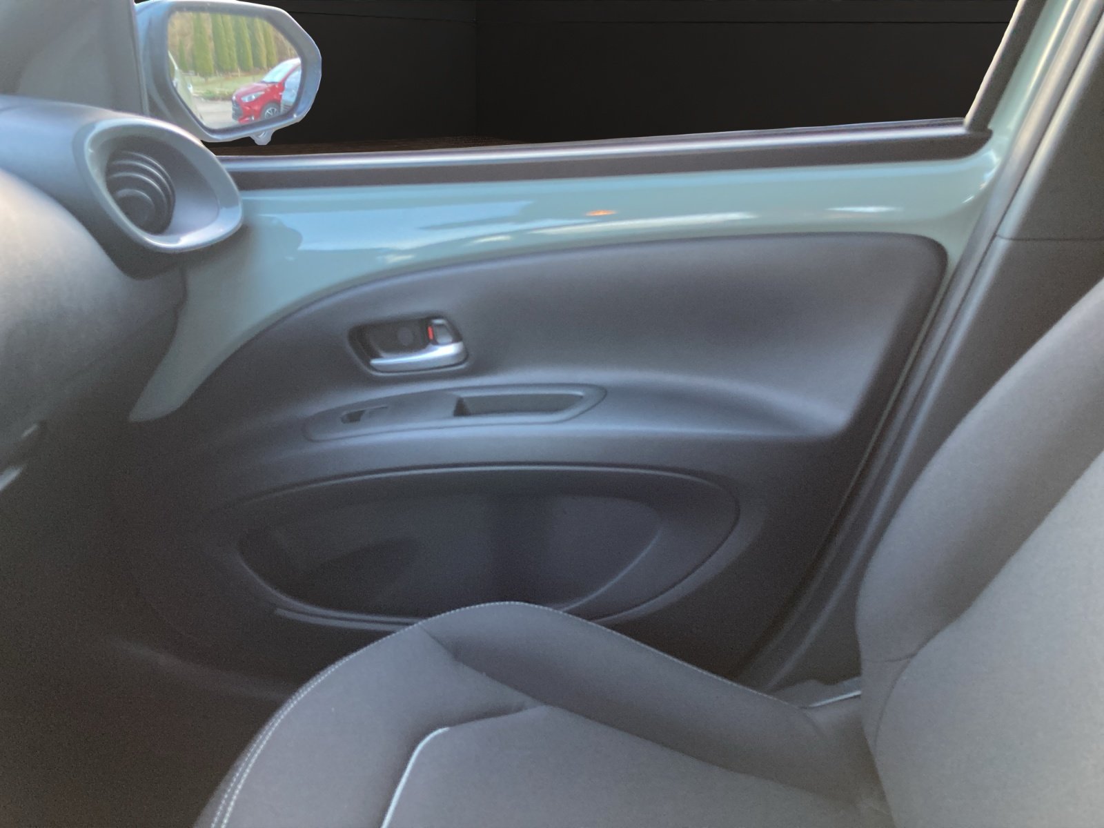 TOYOTA Aygo X 1.5 VVT-i HSD Trend, Hybride Intégral Essence/Électricité, Voiture de démonstration, Automatique - 7