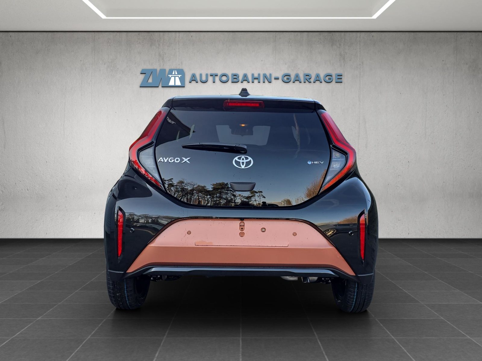 TOYOTA Aygo X 1.5 VVT-i HSD Style, Hybride Integrale Benzina/Elettrica, Auto dimostrativa, Automatico - 4