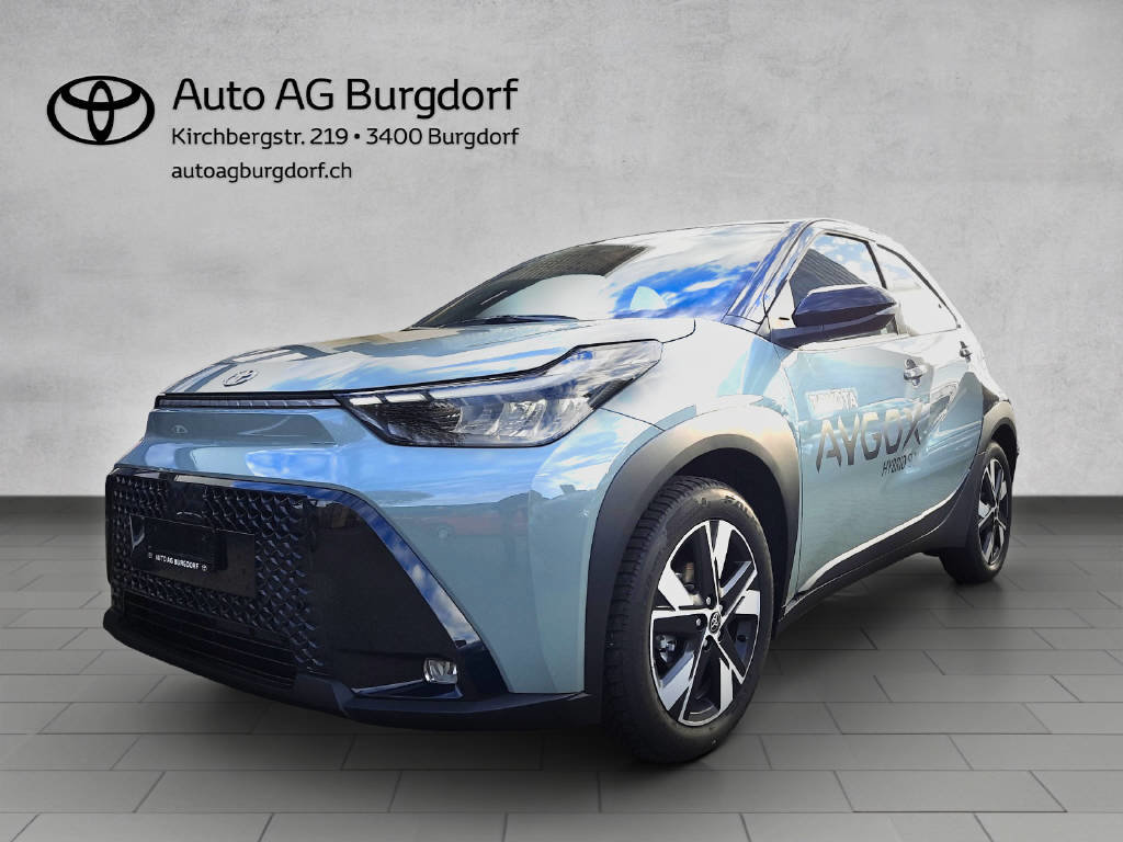 TOYOTA Aygo X 1.5 VVT-i HSD Trend, Full-Hybrid Petrol/Electric, Ex-demonstrator, Automatic - 2