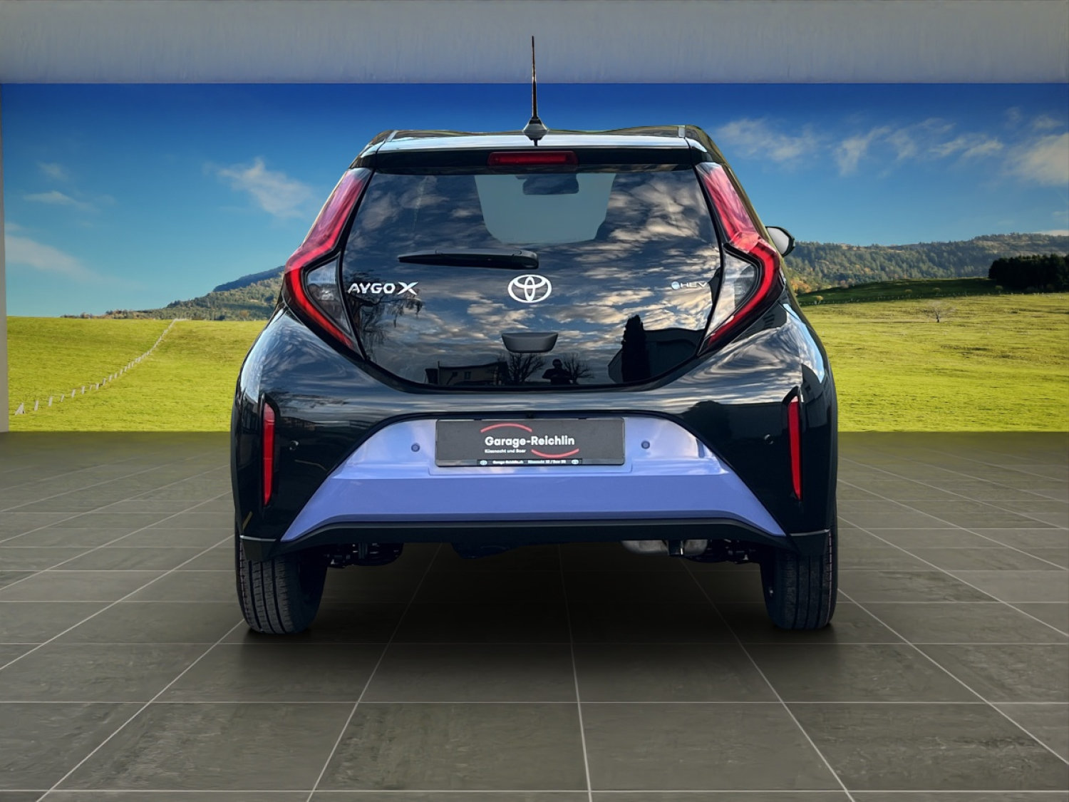 TOYOTA Aygo X 1.5 VVT-i HSD Trend, Hybride Intégral Essence/Électricité, Voiture de démonstration, Automatique - 4