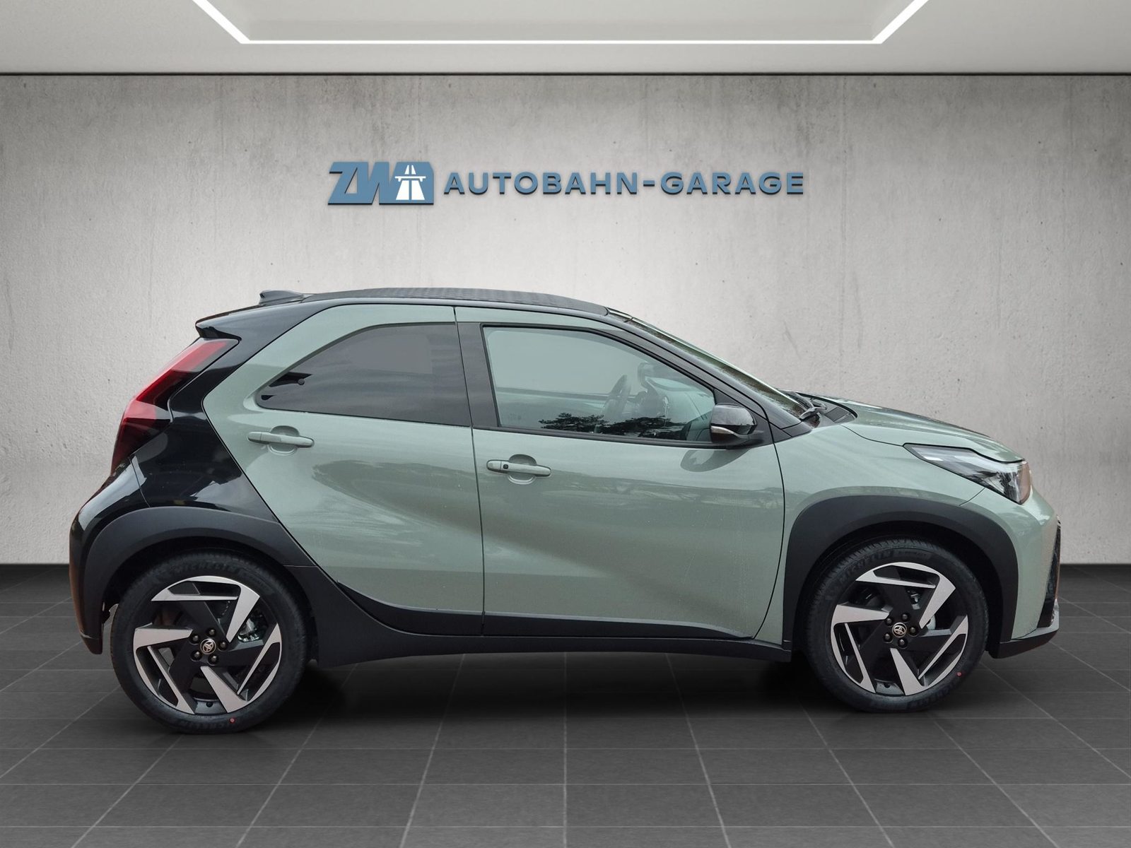 TOYOTA Aygo X 1.5 VVT-i HSD Style, Voll-Hybrid Benzin/Elektro, Neuwagen, Automat - 6