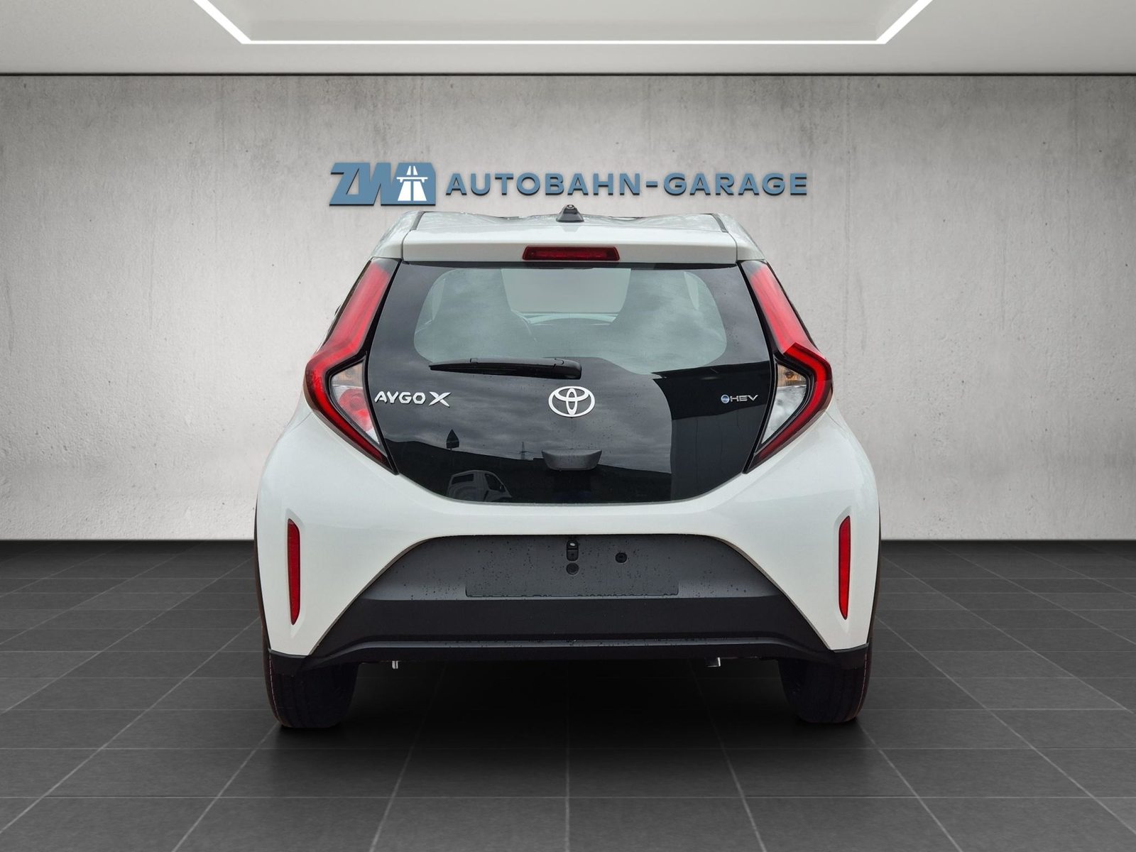 TOYOTA Aygo X 1.5 VVT-i HSD Comfort, Hybride Intégral Essence/Électricité, Voiture nouvelle, Automatique - 4