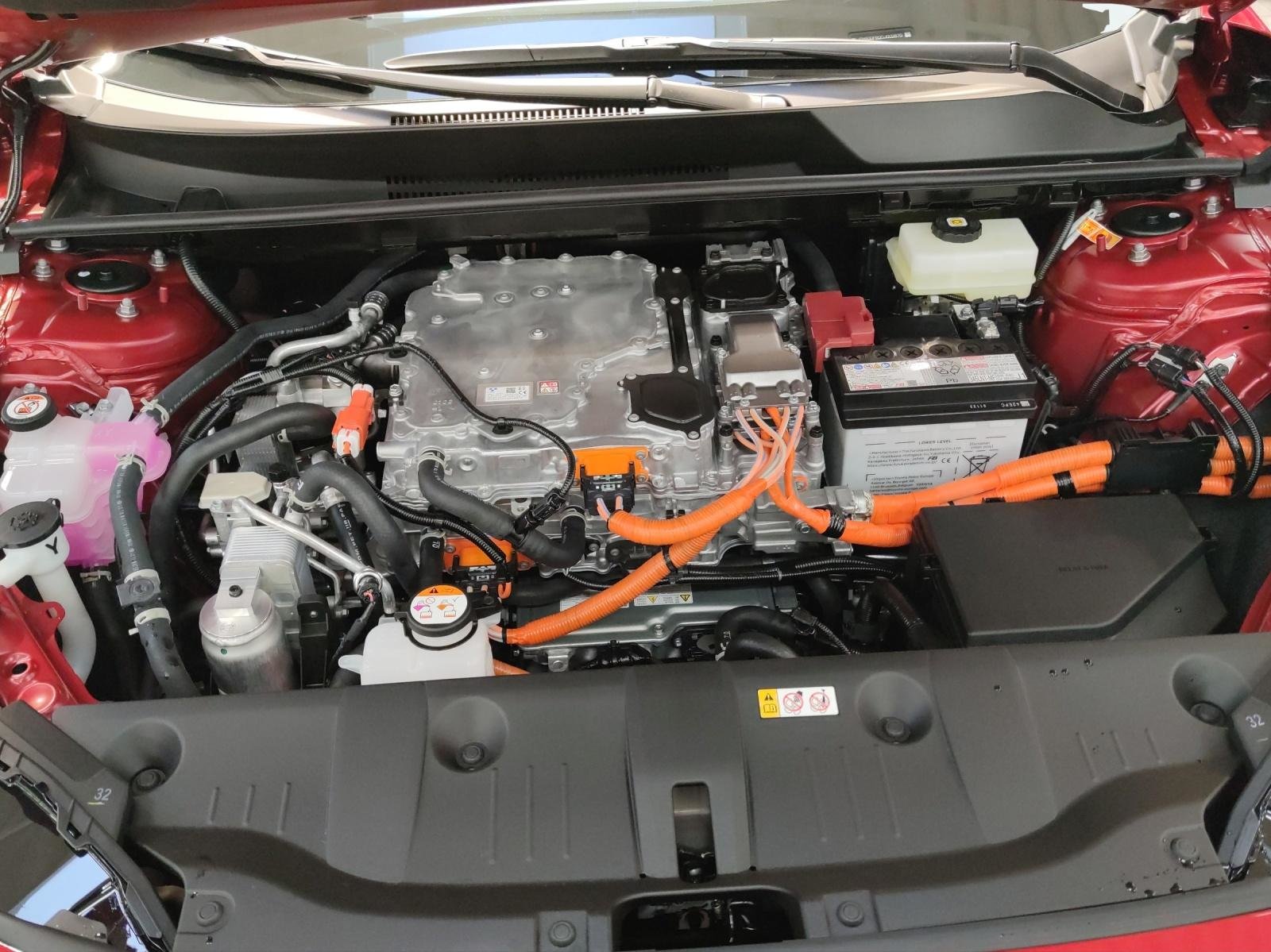 TOYOTA bZ4X Premium AWD, Electric, New car, Automatic - 5