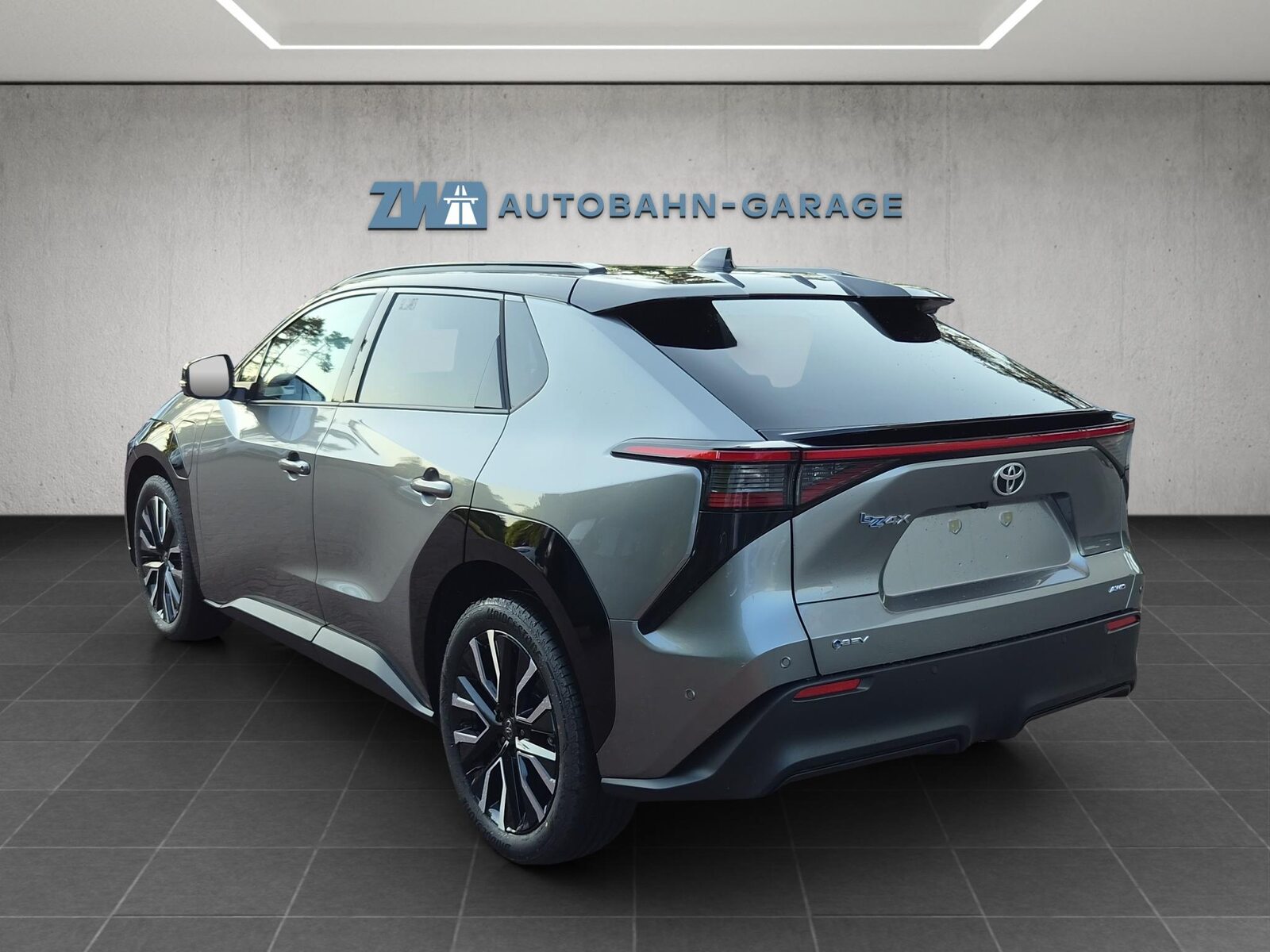 TOYOTA bZ4X Premium AWD, Electric, New car, Automatic - 3