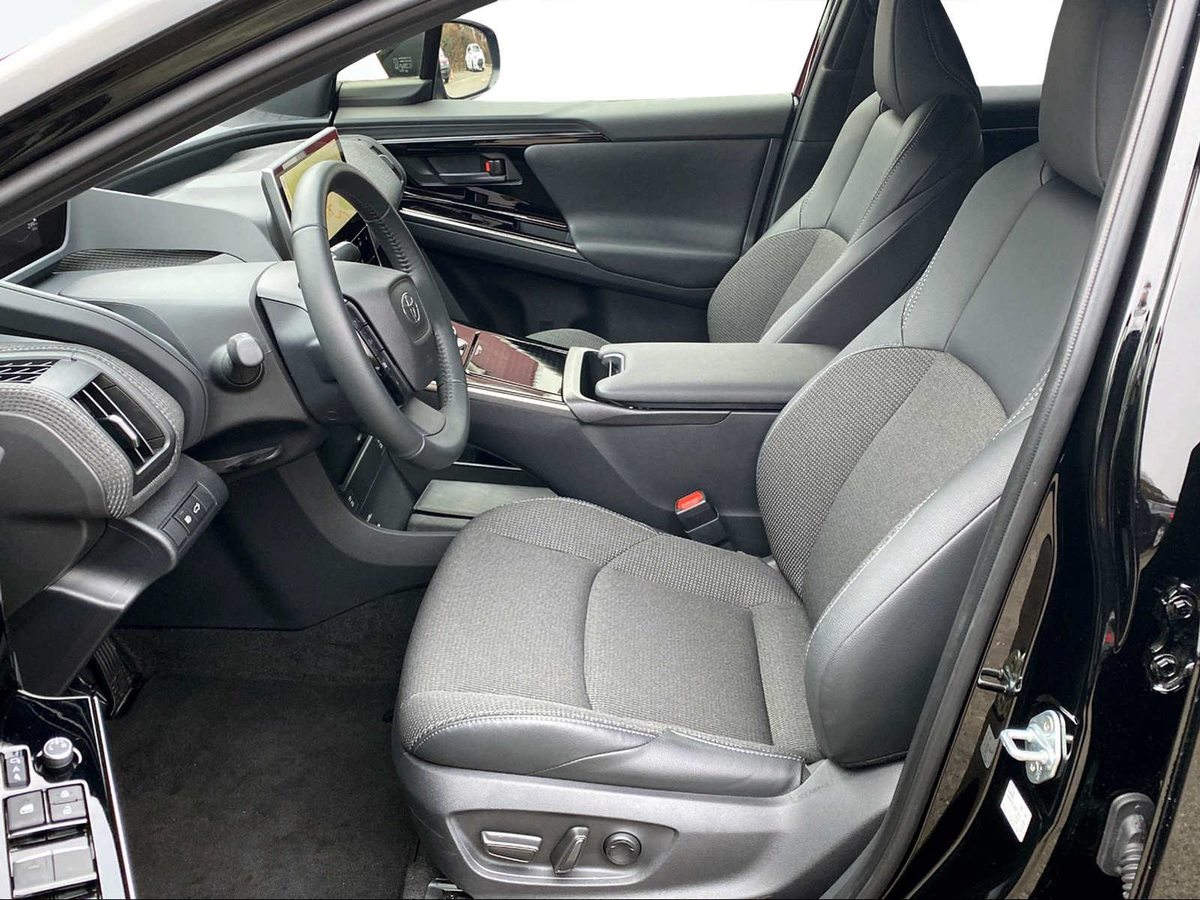 TOYOTA bZ4X Style AWD, Elektro, Occasion / Gebraucht, Automatik - 5