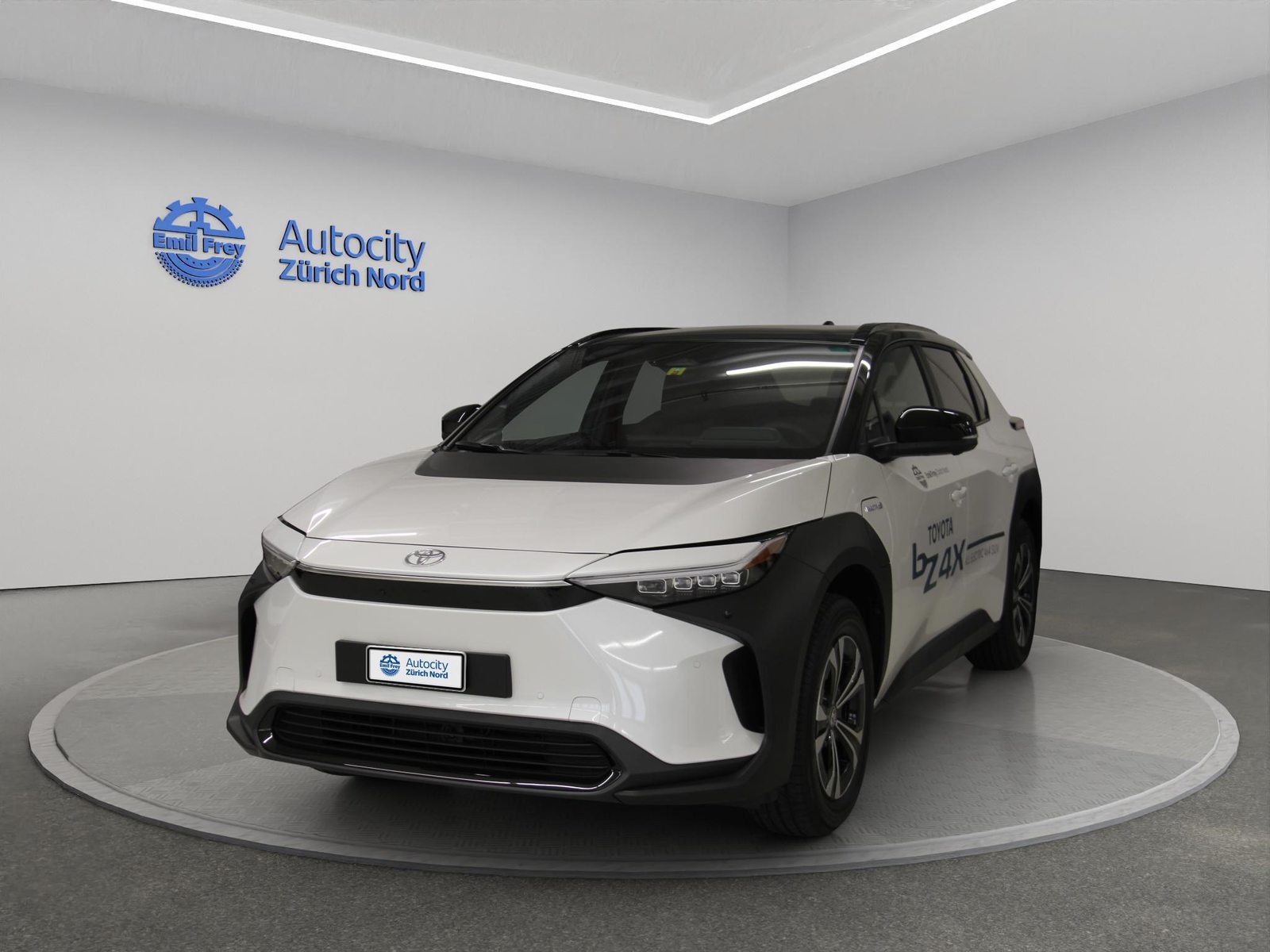 TOYOTA bZ4X Style AWD