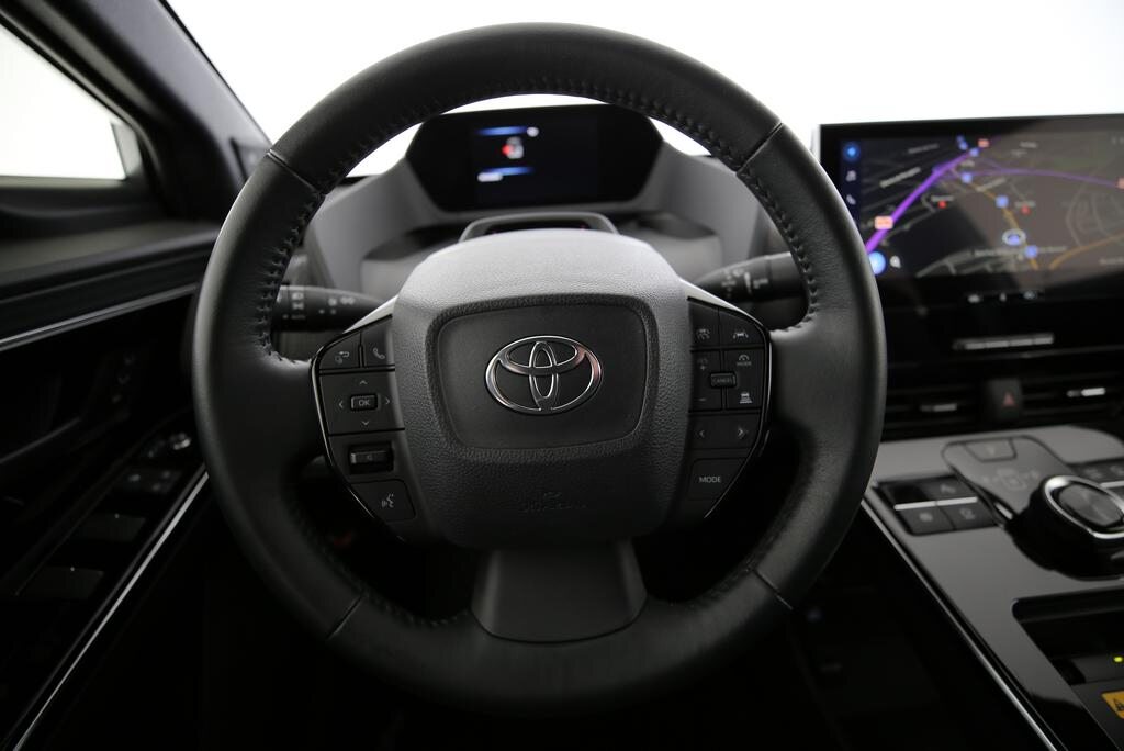 TOYOTA bZ4X Premium AWD, Électrique, Occasion / Utilisé, Automatique - 6