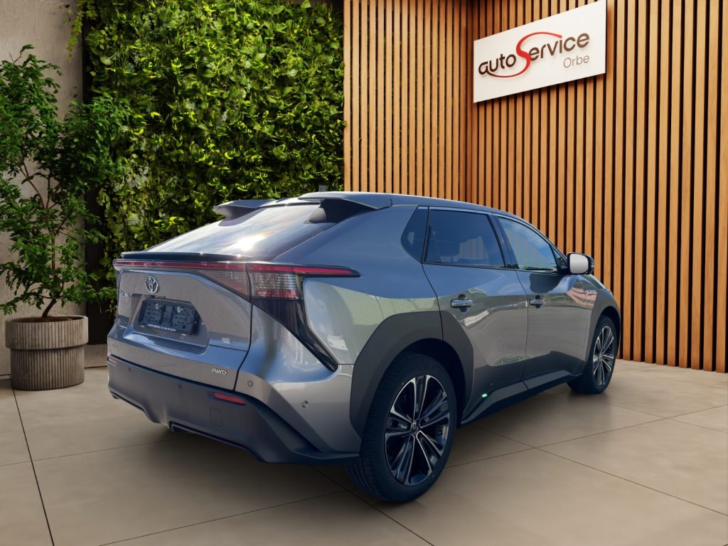 TOYOTA Premium AWD, Électrique, Occasion / Utilisé, Automatique - 6