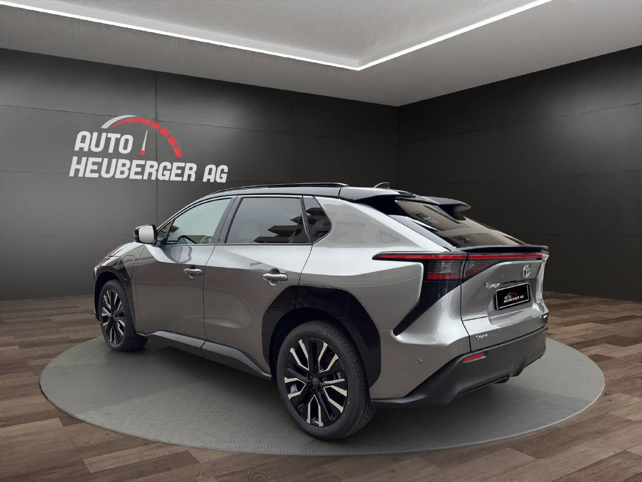 TOYOTA bZ4X Premium AWD, Electric, Ex-demonstrator, Automatic - 2