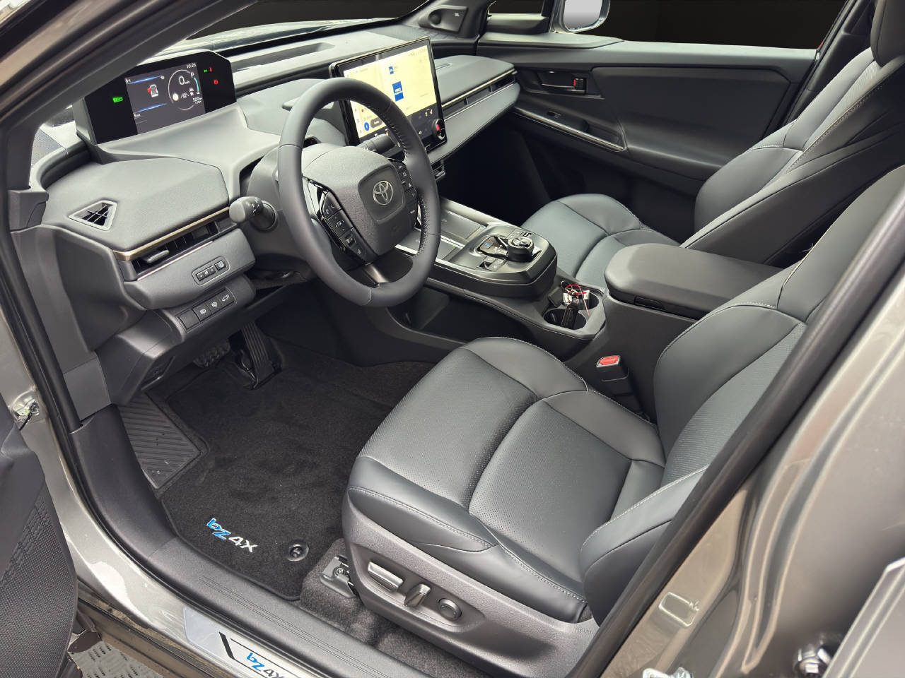 TOYOTA bZ4X Premium AWD, Electric, Ex-demonstrator, Automatic - 5
