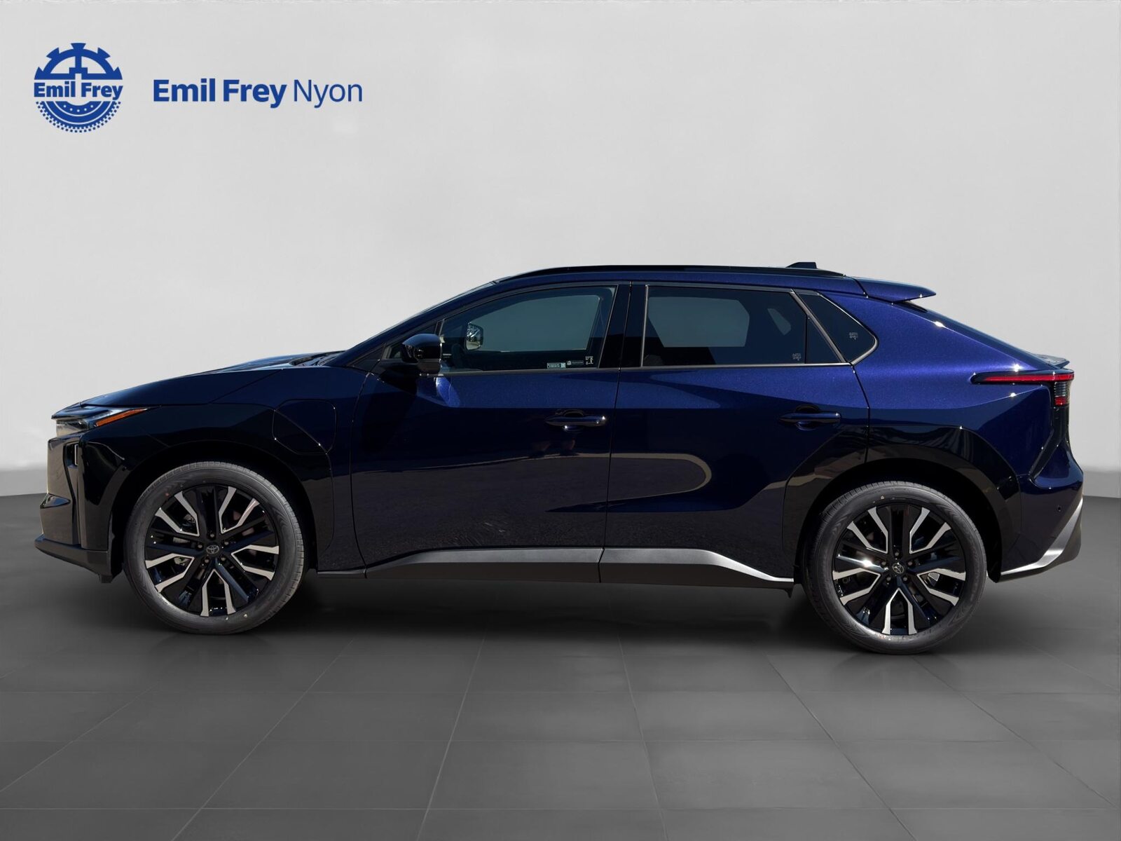 TOYOTA bZ4X Premium AWD, Electric, Ex-demonstrator, Automatic - 3