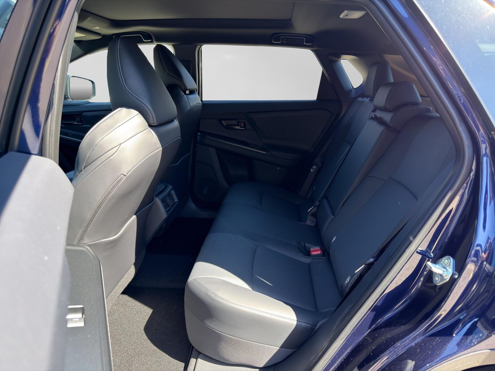TOYOTA bZ4X Premium AWD, Electric, Ex-demonstrator, Automatic - 7