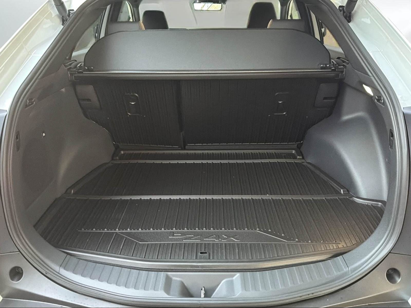 TOYOTA bZ4X Premium AWD, Elektro, Vorführwagen, Automat - 7