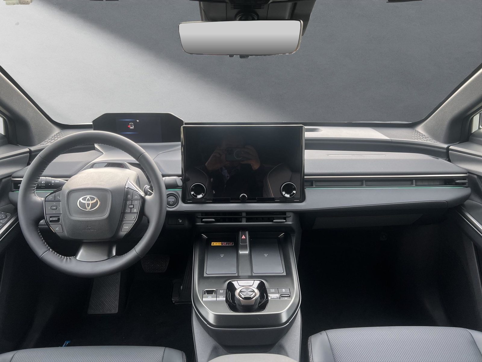 TOYOTA bZ4X Premium AWD, Elektro, Vorführwagen, Automat - 4