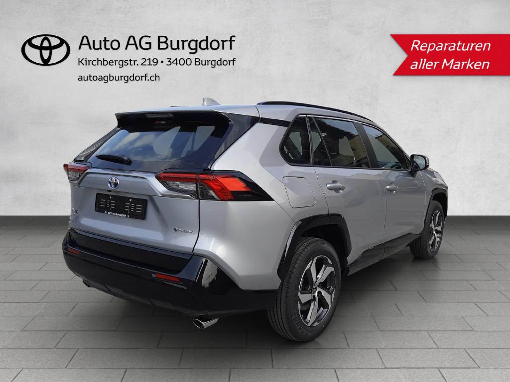 TOYOTA C-HR 2.0 PHEV Swiss Edition, Plug-in-Hybrid Petrol/Electric, New car, Automatic - 4
