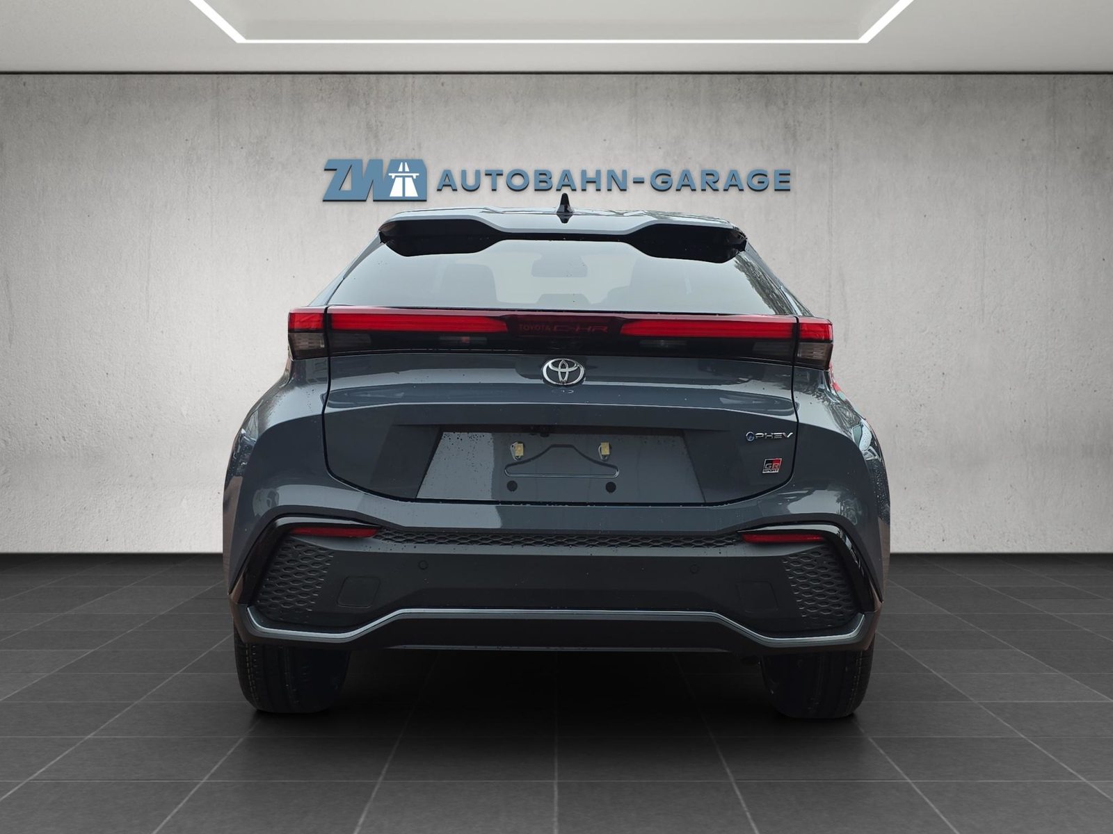 TOYOTA C-HR 2.0 PHEV GR Sport, Plug-in-Hybrid Petrol/Electric, New car, Automatic - 4