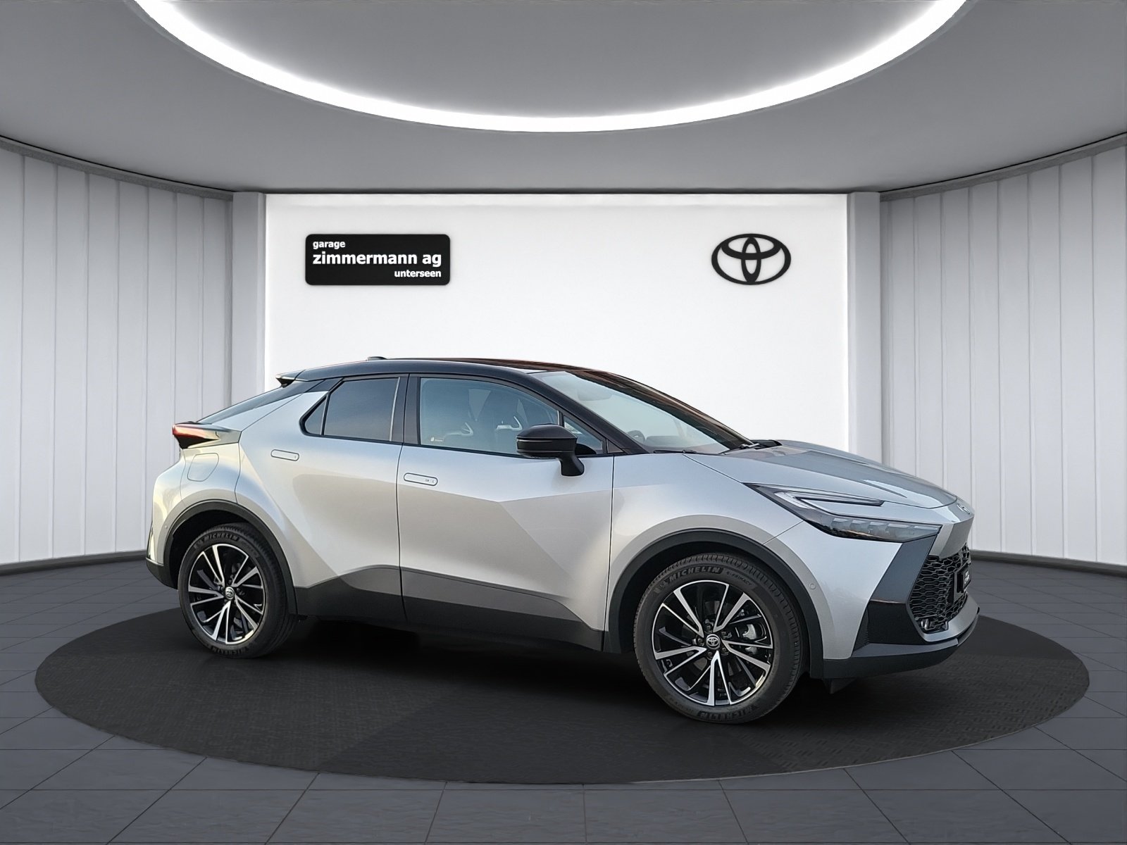 TOYOTA C-HR 2.0 PHEV Style, Plug-in-Hybrid Petrol/Electric, New car, Automatic - 4