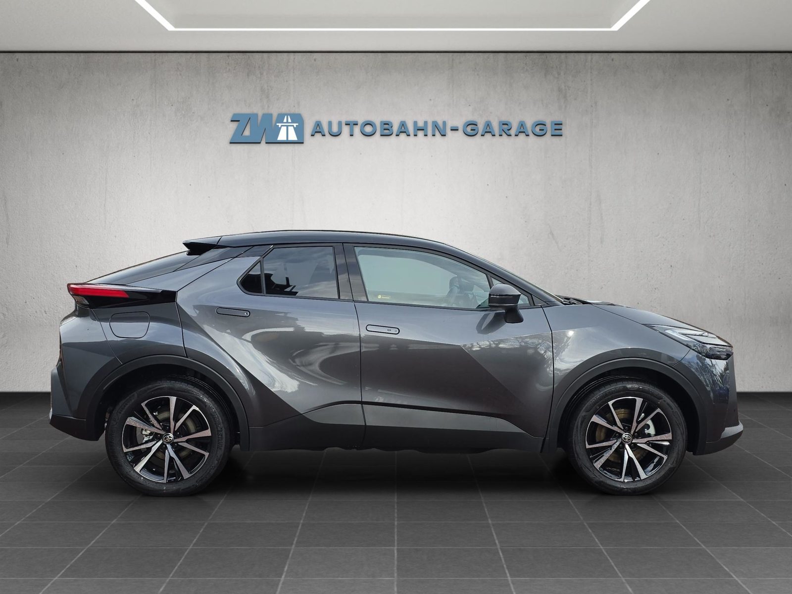 TOYOTA C-HR 2.0 PHEV Swiss Edition, Plug-in-Hybrid Benzina/Elettrica, Auto nuove, Automatico - 6