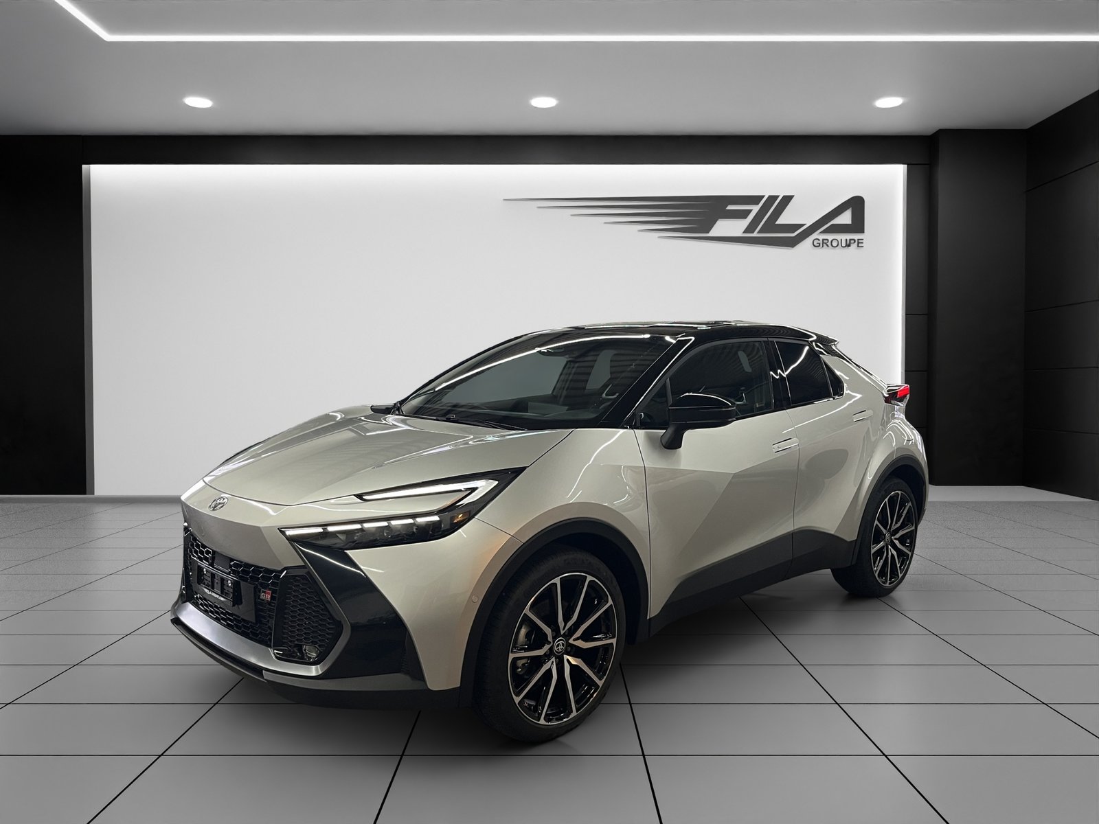 TOYOTA C-HR 2.0 PHEV GR Sport, Plug-in-Hybrid Benzina/Elettrica, Auto nuove, Automatico - 2