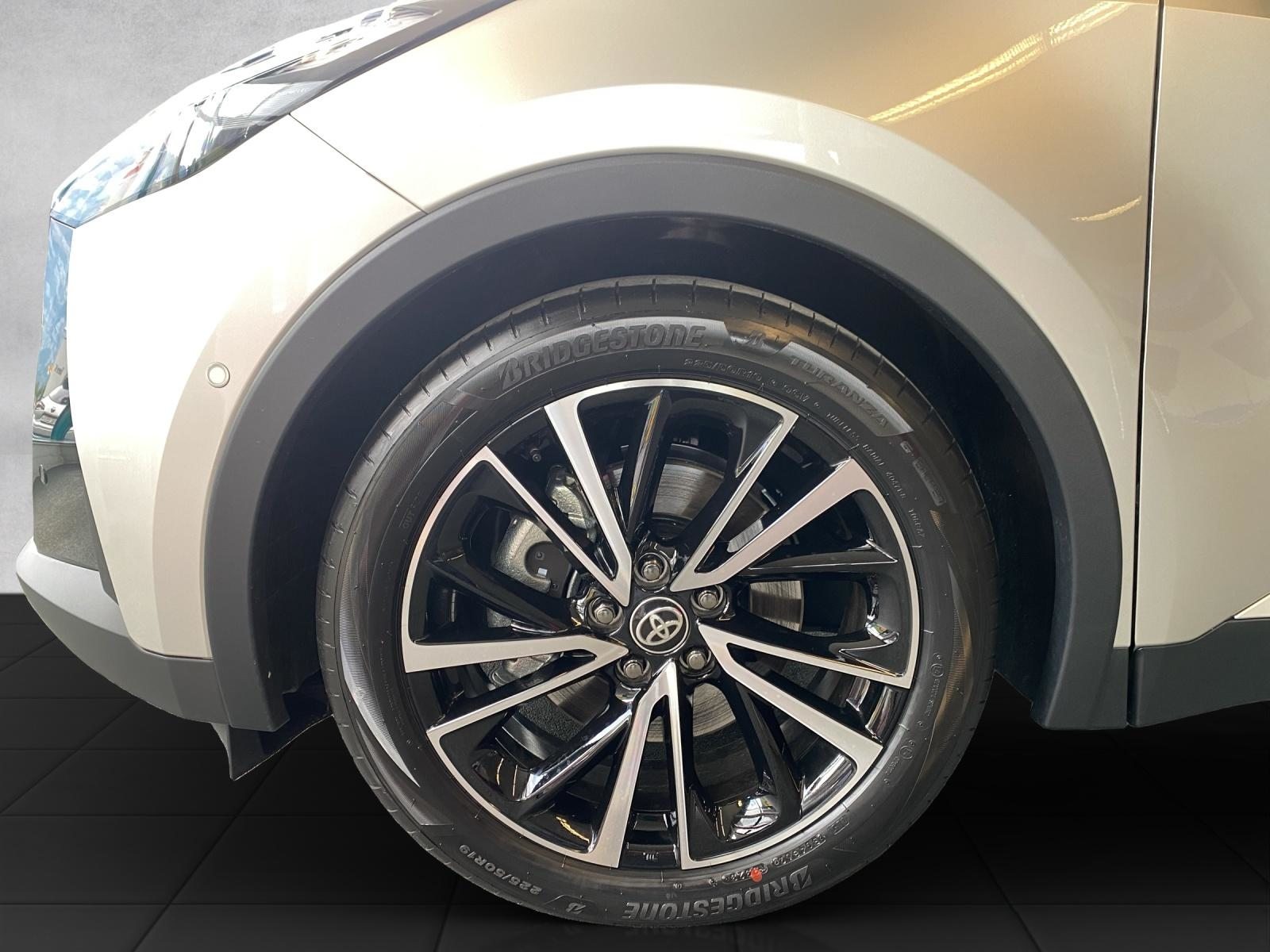 TOYOTA C-HR 2.0 HEV Style Premiere 4x4, Hybride Intégral Essence/Électricité, Voiture nouvelle, Automatique - 7