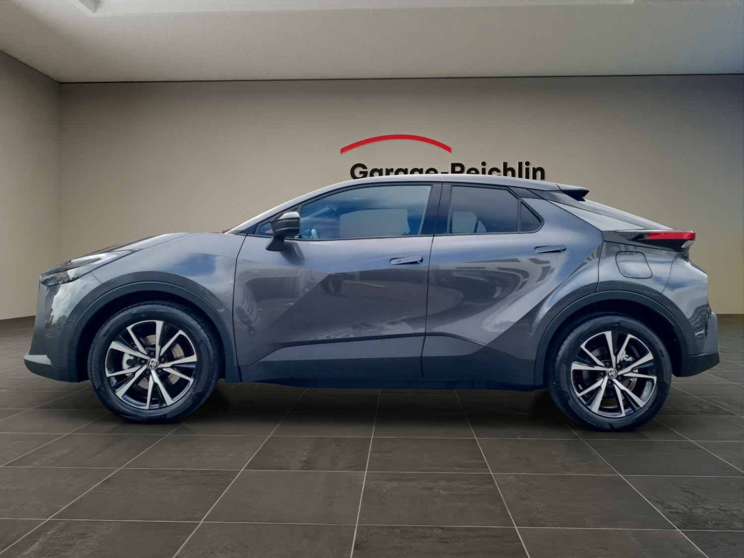 TOYOTA C-HR 2.0 PHEV Swiss Edition, Plug-in-Hybrid Benzina/Elettrica, Auto nuove, Automatico - 2