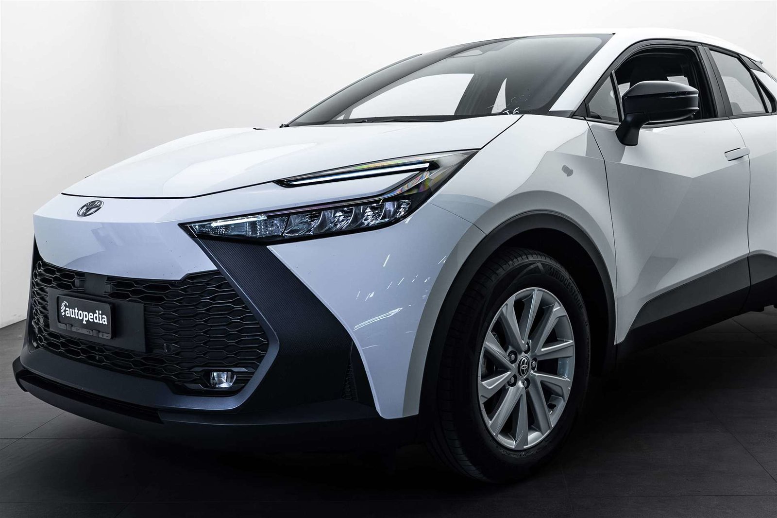 TOYOTA C-HR 1.8 HSD Comfort CVT-Automat, Voll-Hybrid Benzin/Elektro, Neuwagen, Automatik - 2