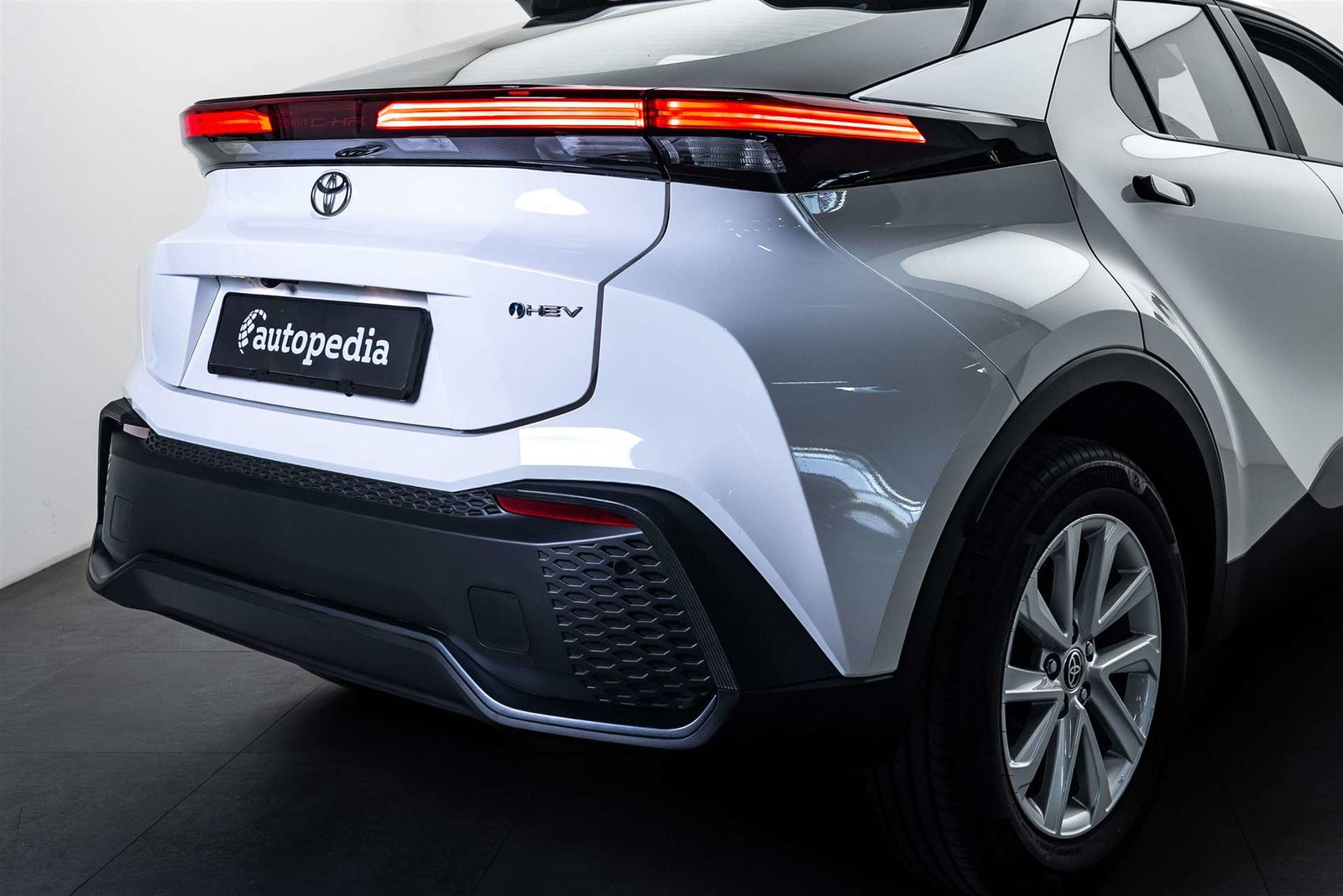 TOYOTA C-HR 1.8 HSD Comfort CVT-Automat, Voll-Hybrid Benzin/Elektro, Neuwagen, Automatik - 4