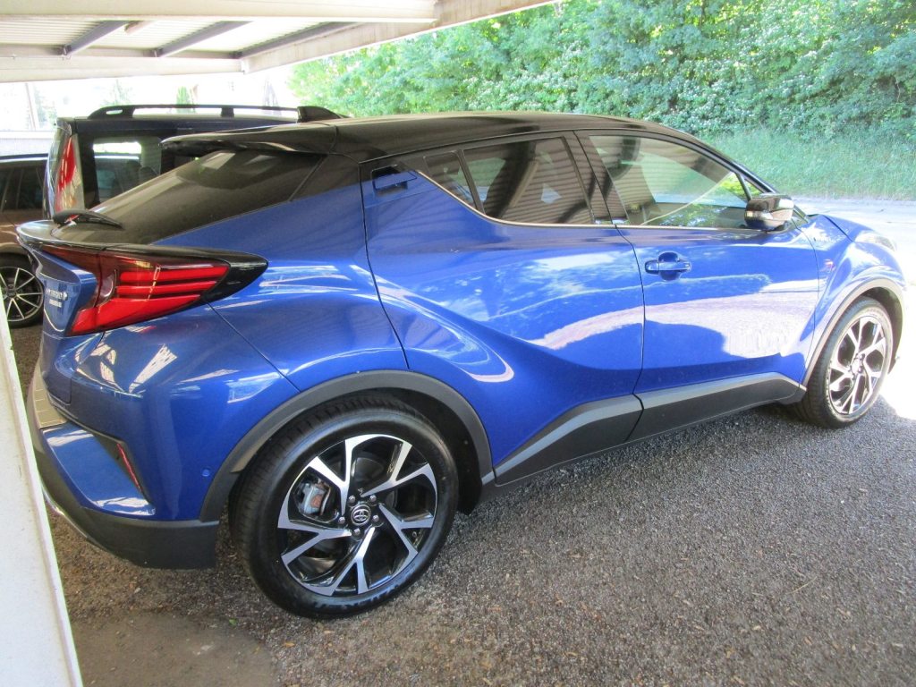 TOYOTA C-HR 2.0 VVTi HSD Trend, Voll-Hybrid Benzin/Elektro, Occasion / Gebraucht, Automatik - 2