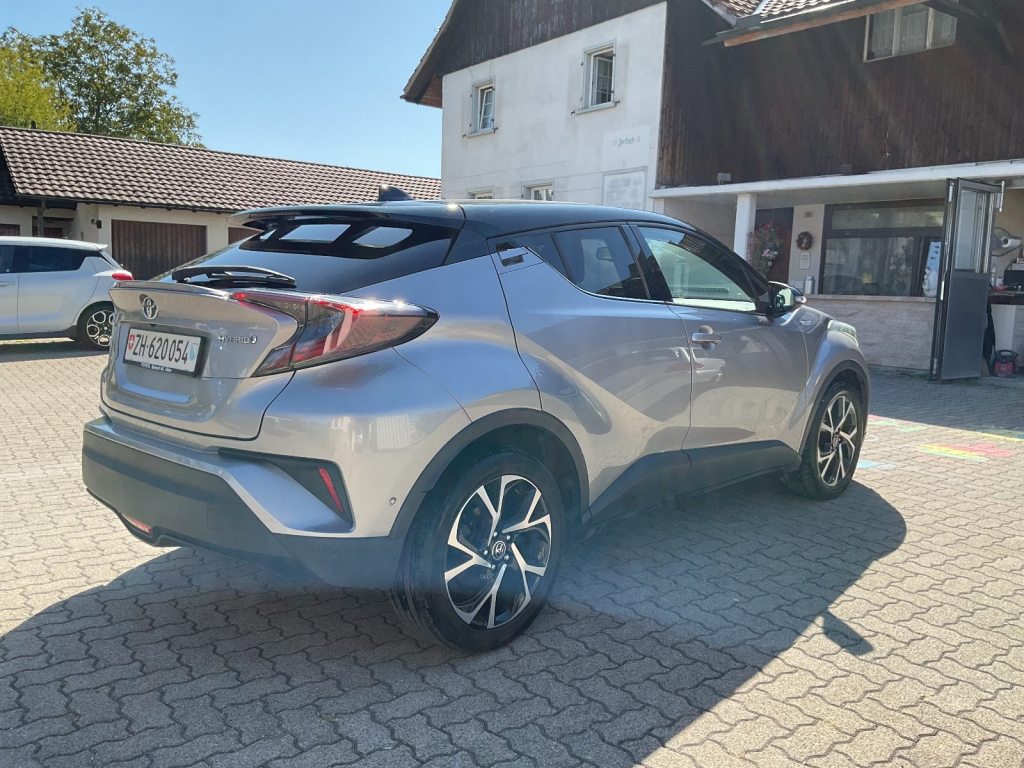TOYOTA 1.8 VVTi HSD Trend, Hybride Intégral Essence/Électricité, Occasion / Utilisé, Automatique - 5