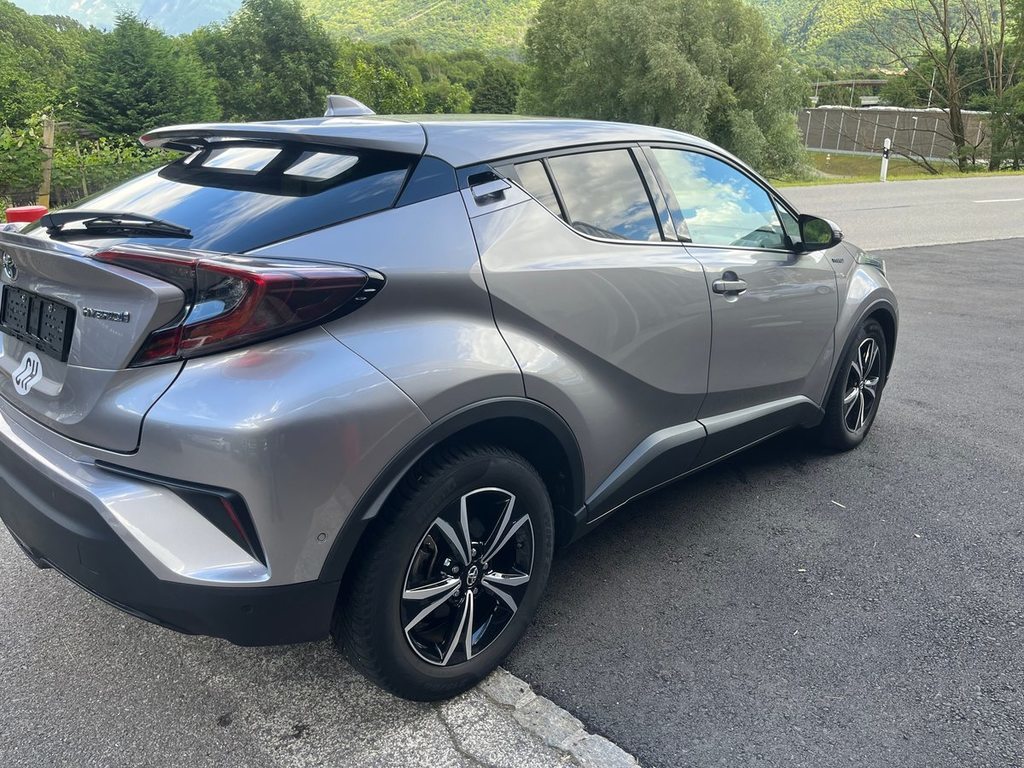 TOYOTA C-HR 1.8 HSD CVT Premium, Voll-Hybrid Benzin/Elektro, Occasion / Gebraucht, Automatik - 4