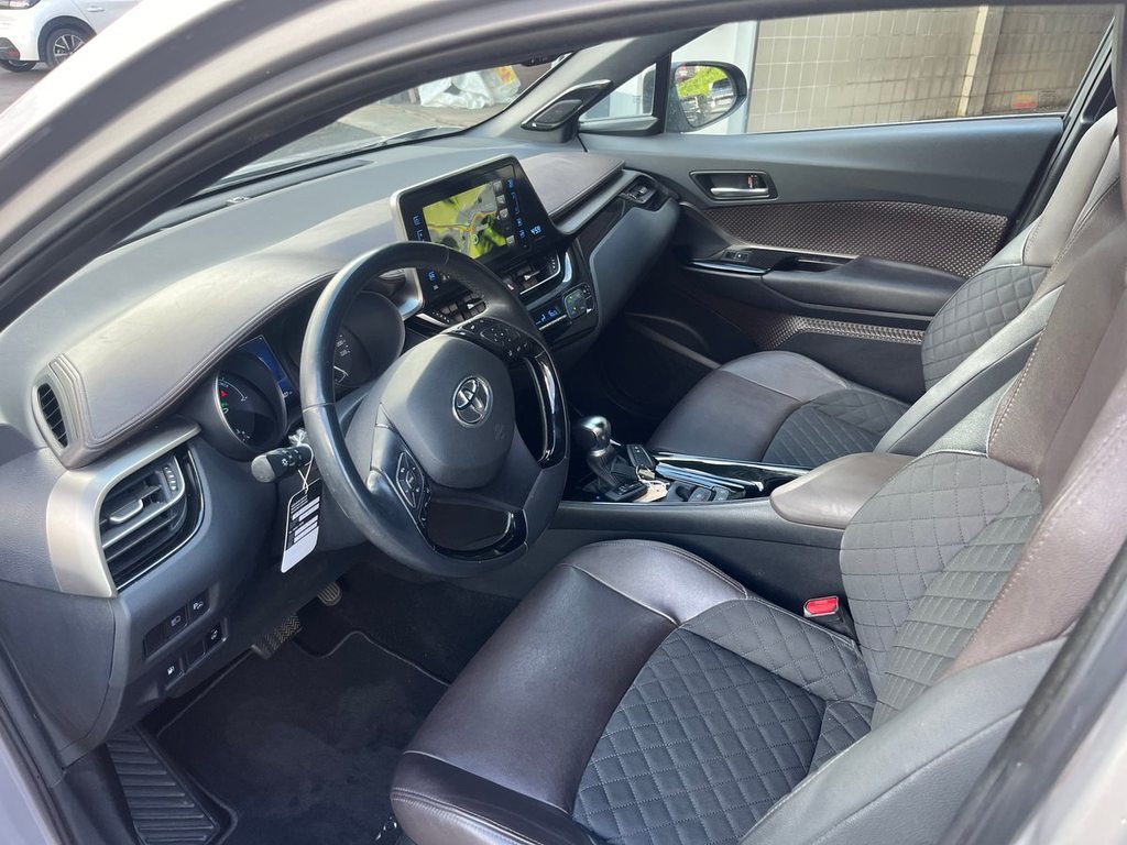 TOYOTA C-HR 1.8 HSD CVT Premium, Voll-Hybrid Benzin/Elektro, Occasion / Gebraucht, Automatik - 7