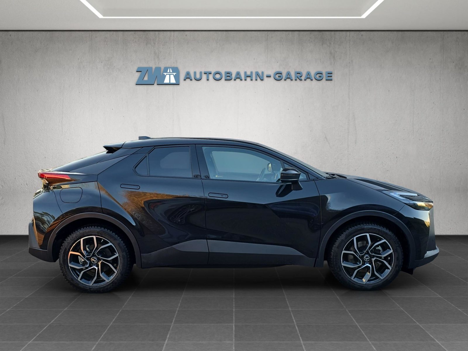 TOYOTA C-HR 2.0 PHEV Swiss Edition, Plug-in-Hybrid Benzin/Elektro, Occasion / Gebraucht, Automatik - 6