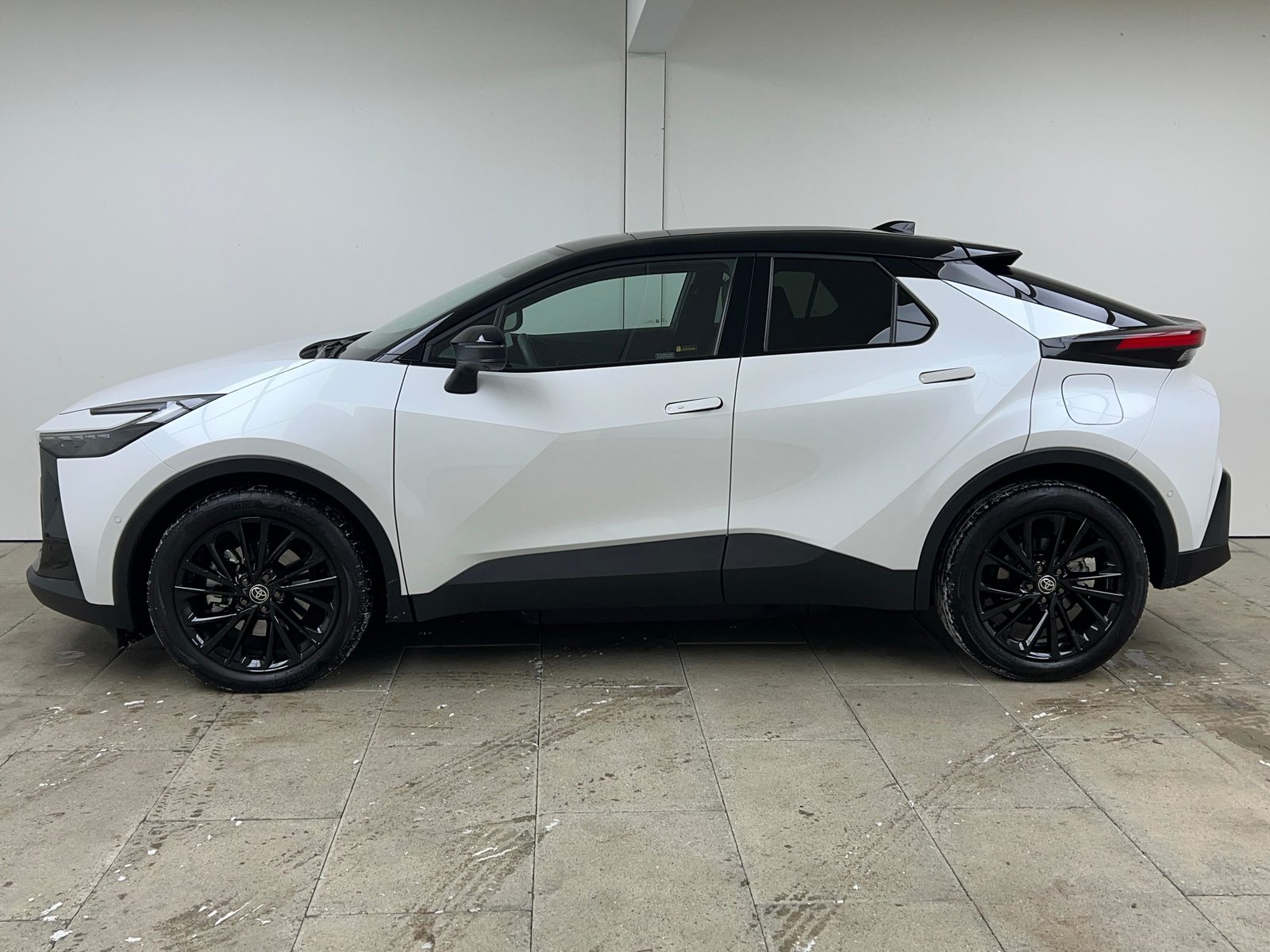 TOYOTA C-HR 2.0 PHEV GR Sport / ab 0,99% Leasing bei Abschluss eine, Plug-in-Hybrid Benzina/Elettrica, Occasioni / Usate, Automatico - 3