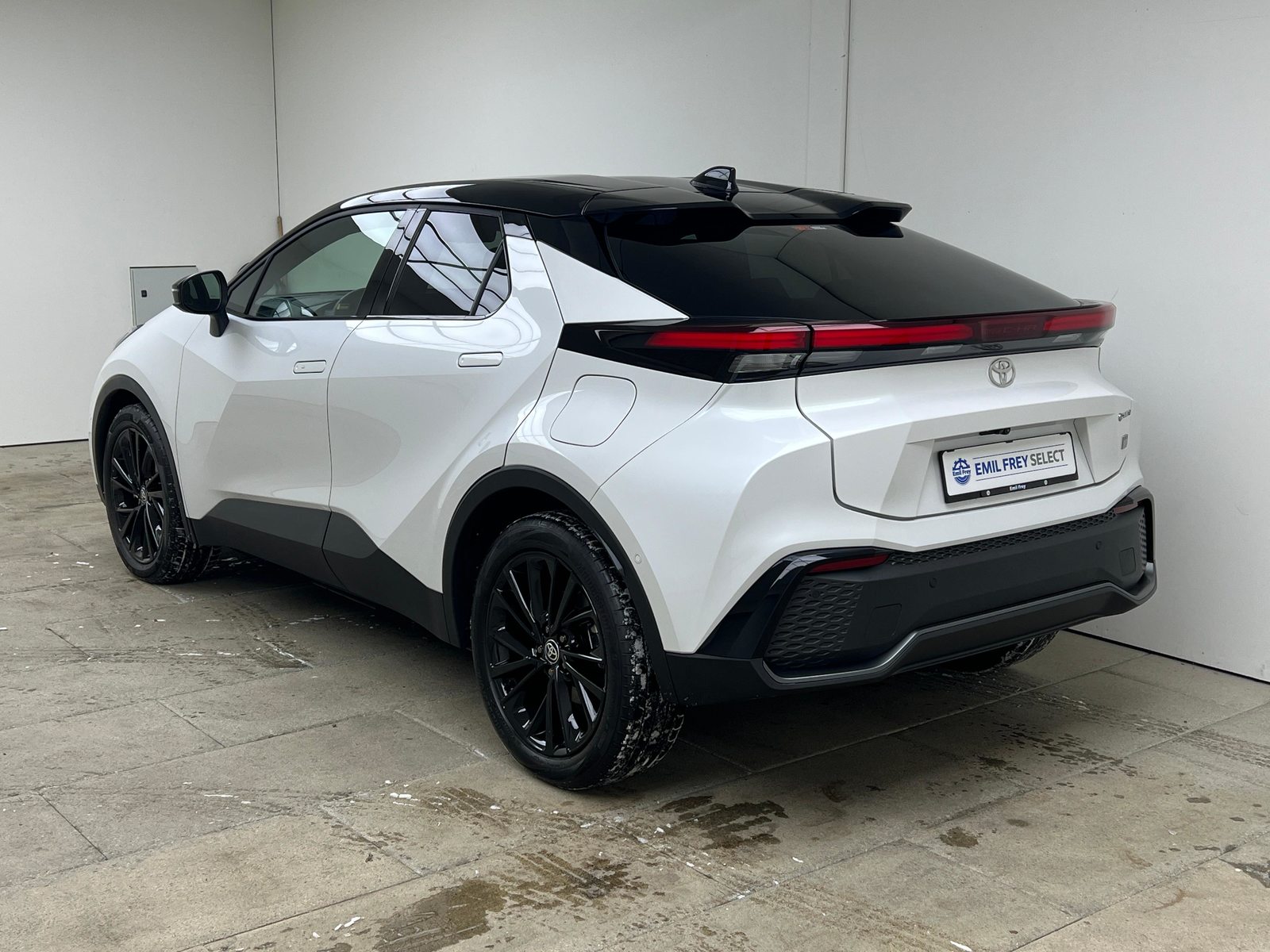 TOYOTA C-HR 2.0 PHEV GR Sport / ab 0,99% Leasing bei Abschluss eine, Plug-in-Hybrid Benzina/Elettrica, Occasioni / Usate, Automatico - 4