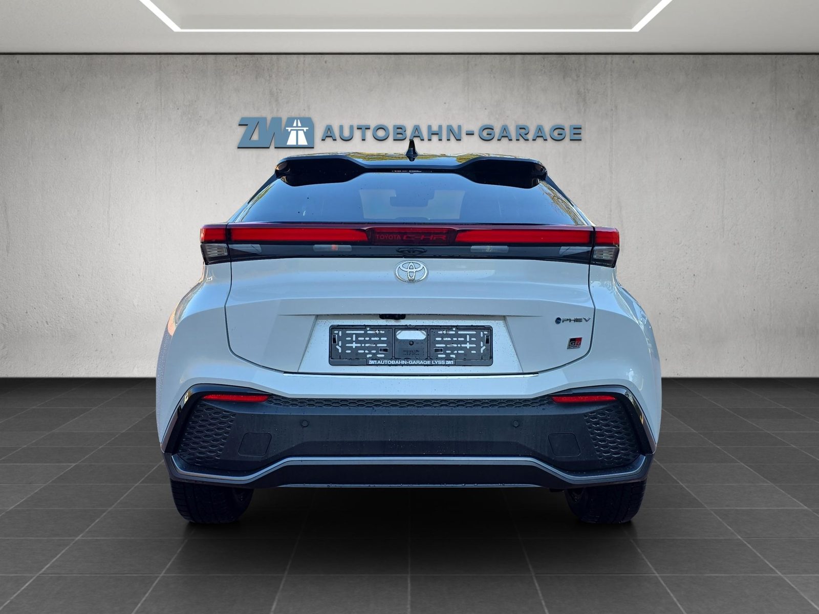 TOYOTA C-HR 2.0 PHEV GR Sport, Plug-in-Hybrid Benzina/Elettrica, Occasioni / Usate, Automatico - 4