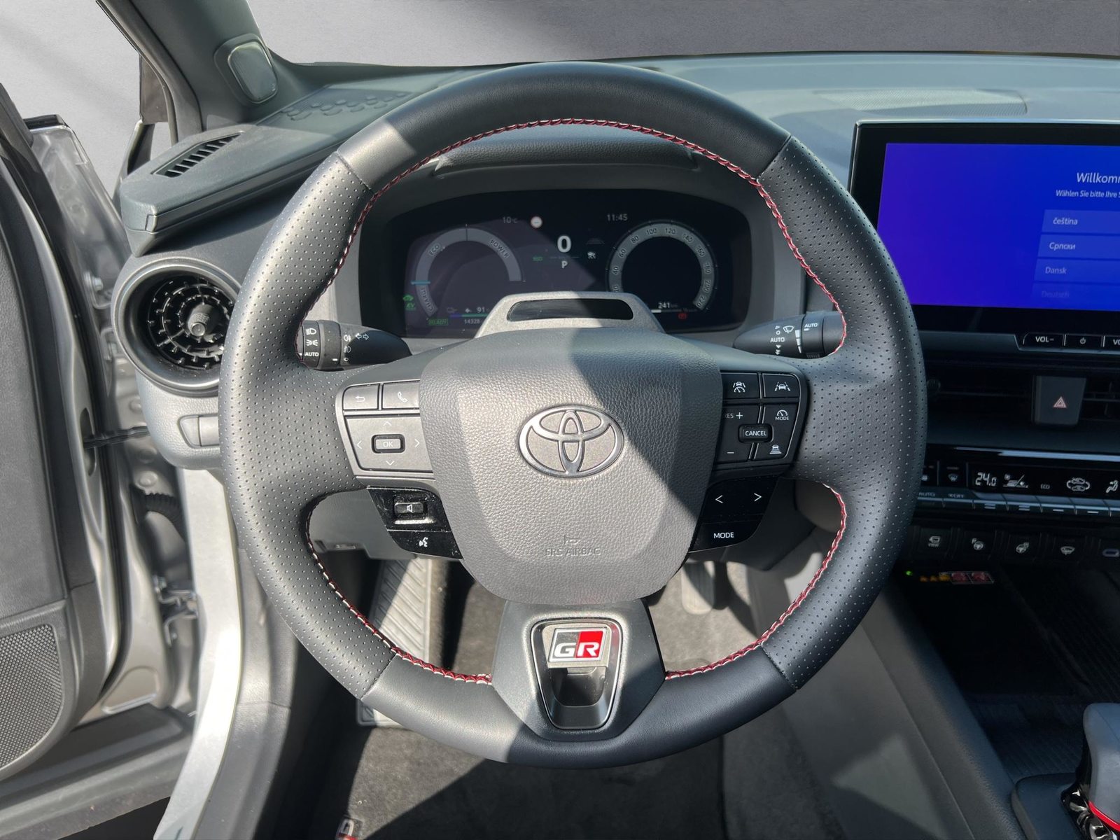 TOYOTA C-HR 2.0 PHEV GR Sport, Plug-in-Hybrid Petrol/Electric, Second hand / Used, Automatic - 5