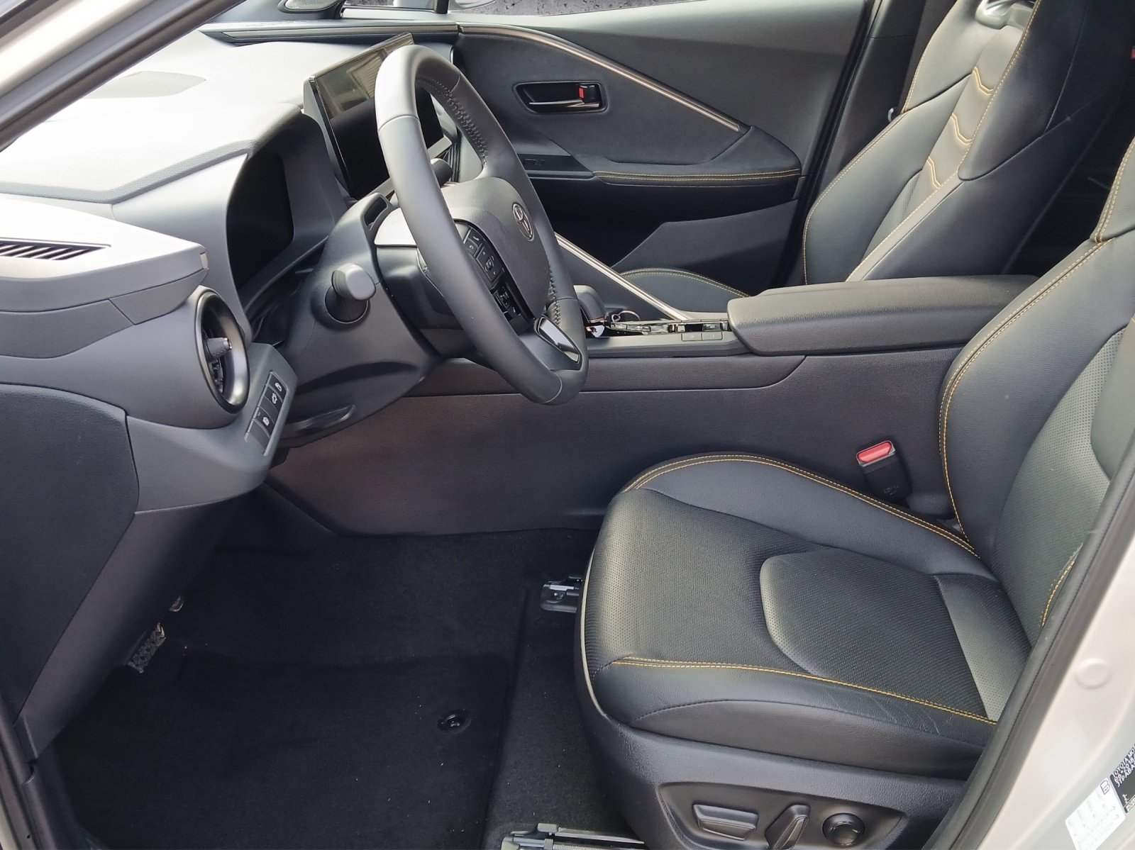 TOYOTA C-HR 2.0 PHEV CVT Style Premiere, Plug-in-Hybrid Petrol/Electric, Second hand / Used, Automatic - 4