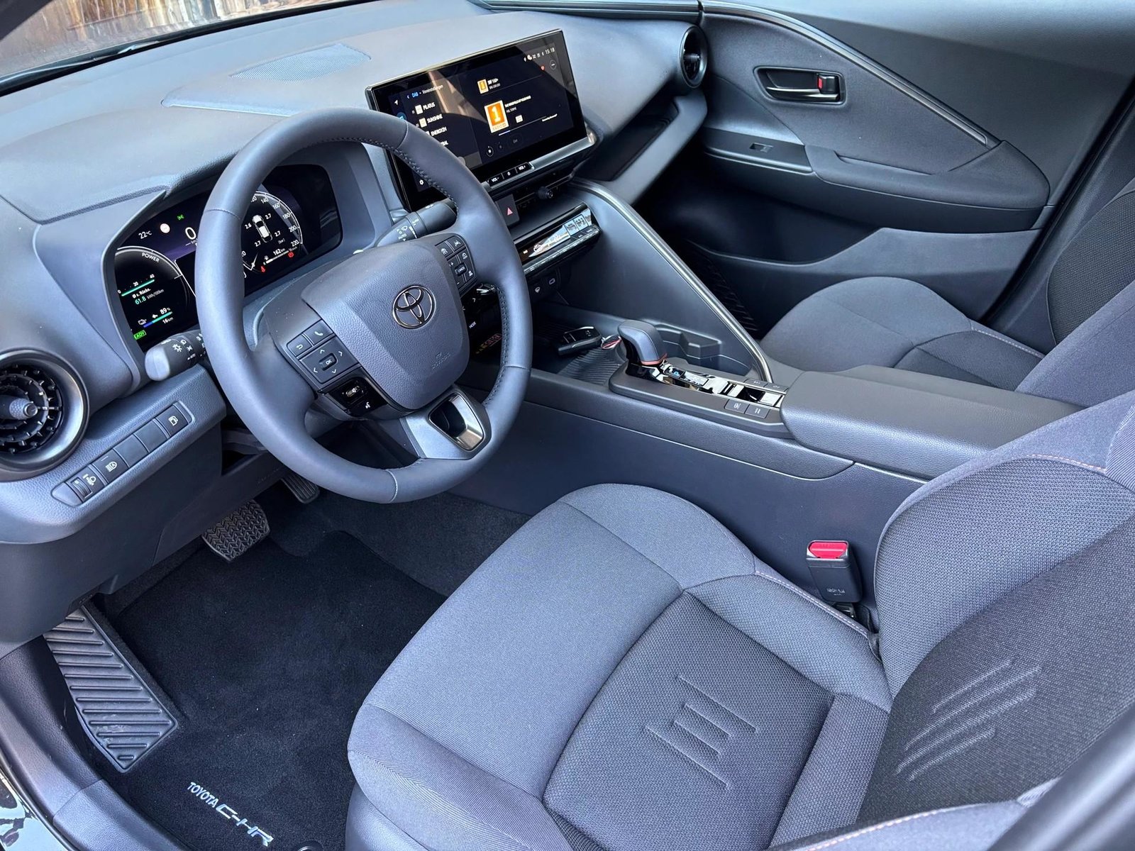 TOYOTA C-HR 2.0 PHEV Swiss Edition, Plug-in-Hybrid Benzina/Elettrica, Occasioni / Usate, Automatico - 7