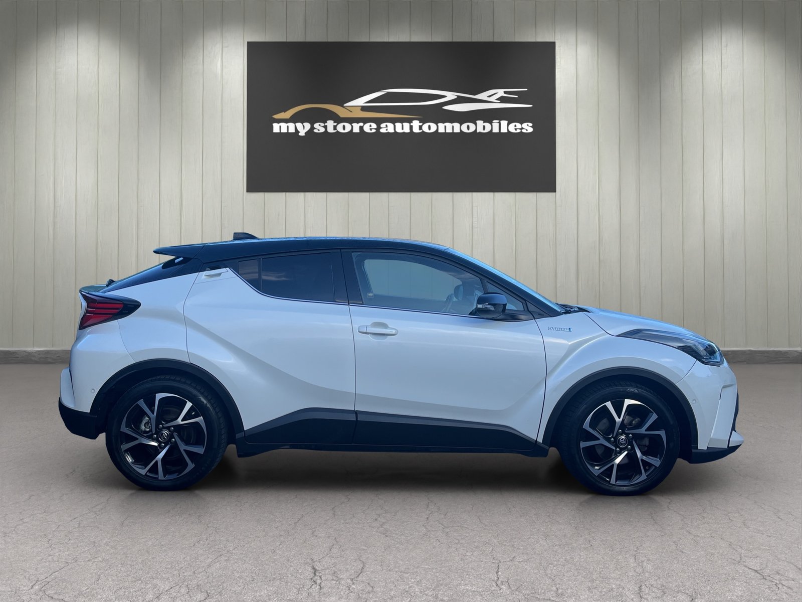 TOYOTA C-HR 1.8 HSD CVT Trend