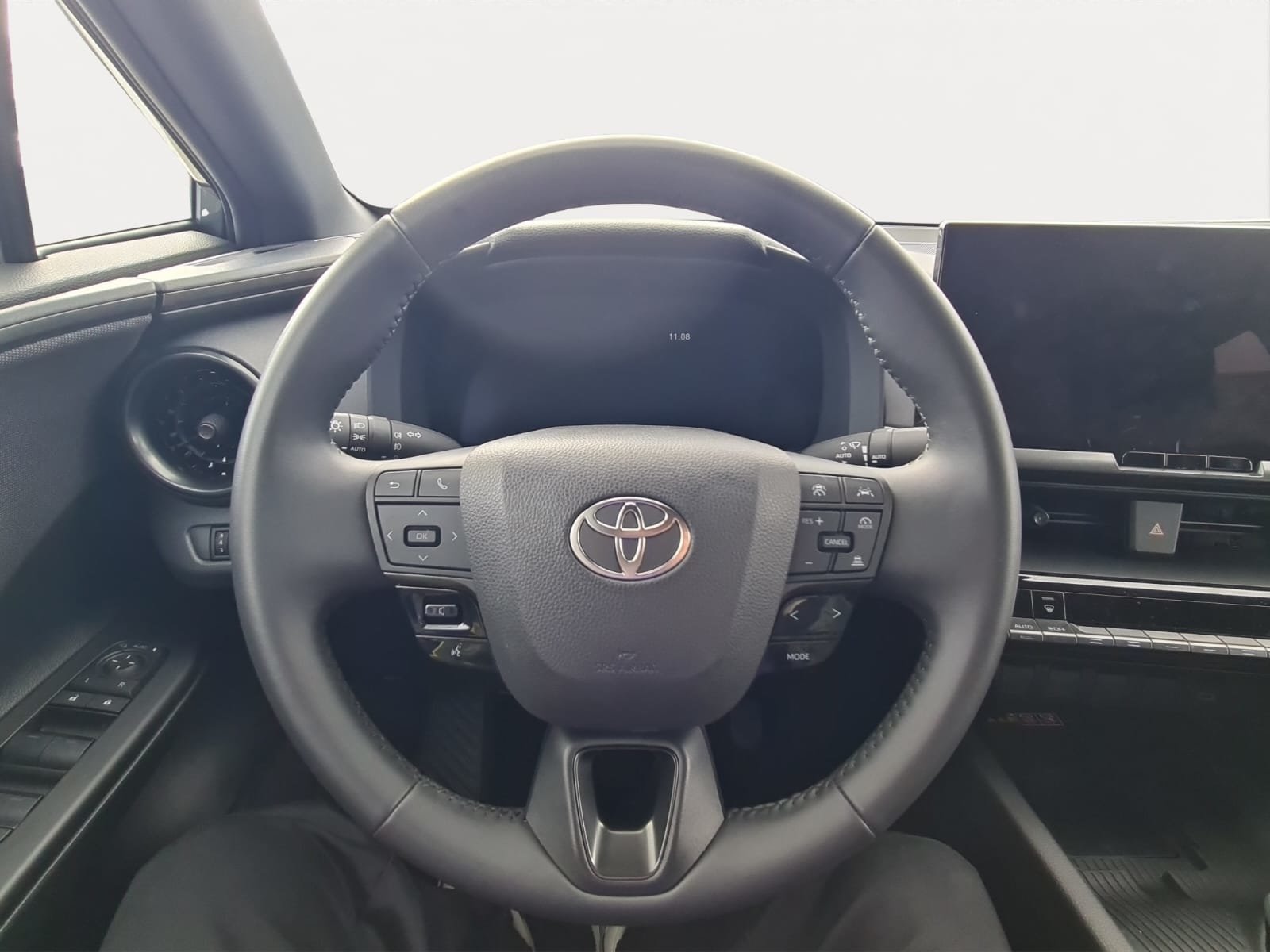 TOYOTA C-HR 1.8 HSD CVT Trend, Hybride Intégral Essence/Électricité, Occasion / Utilisé, Automatique - 4