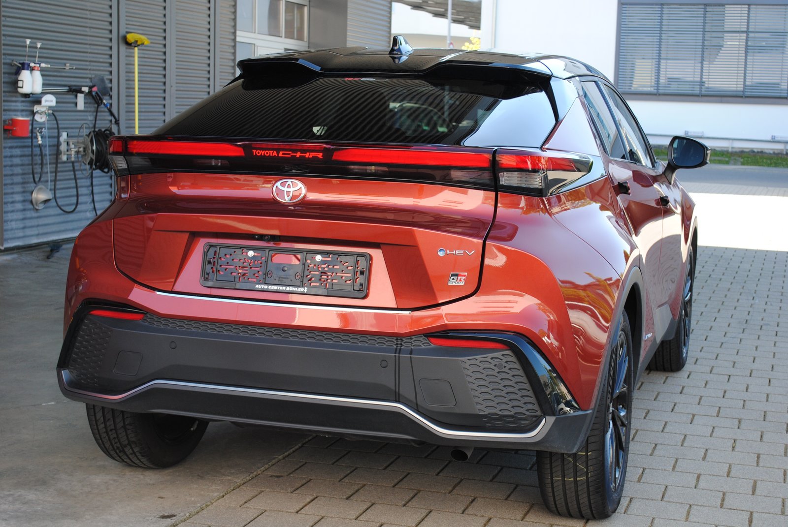 TOYOTA C-HR 2.0 HSD CVT GR Sport 4WD, Voll-Hybrid Benzin/Elektro, Occasion / Gebraucht, Automatik - 6