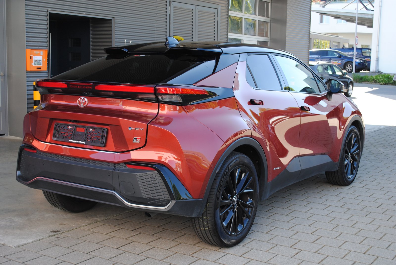 TOYOTA C-HR 2.0 HSD CVT GR Sport 4WD, Voll-Hybrid Benzin/Elektro, Occasion / Gebraucht, Automatik - 7
