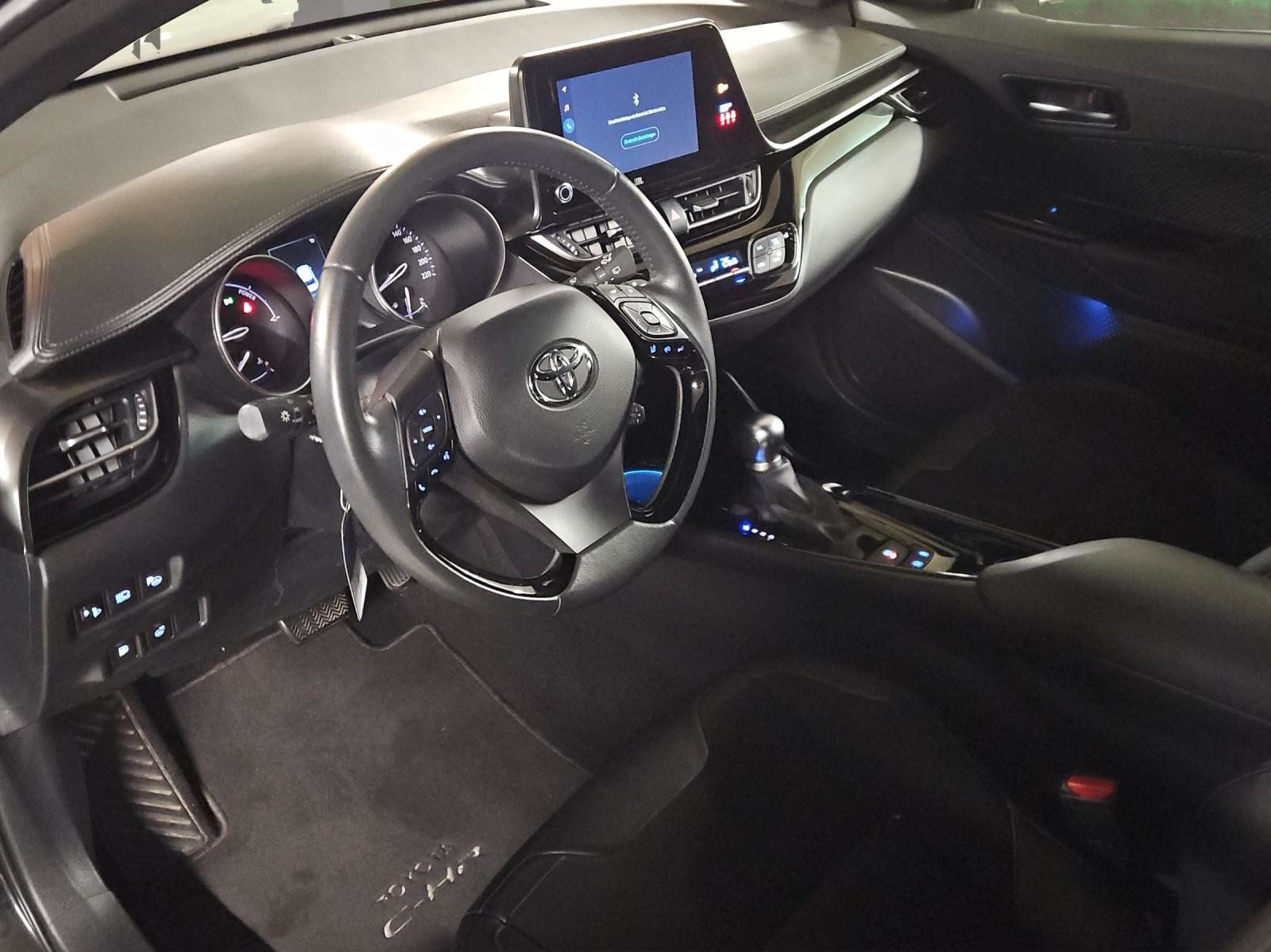TOYOTA C-HR 2.0 VVTi HSD Move, Full-Hybrid Petrol/Electric, Second hand / Used, Automatic - 7