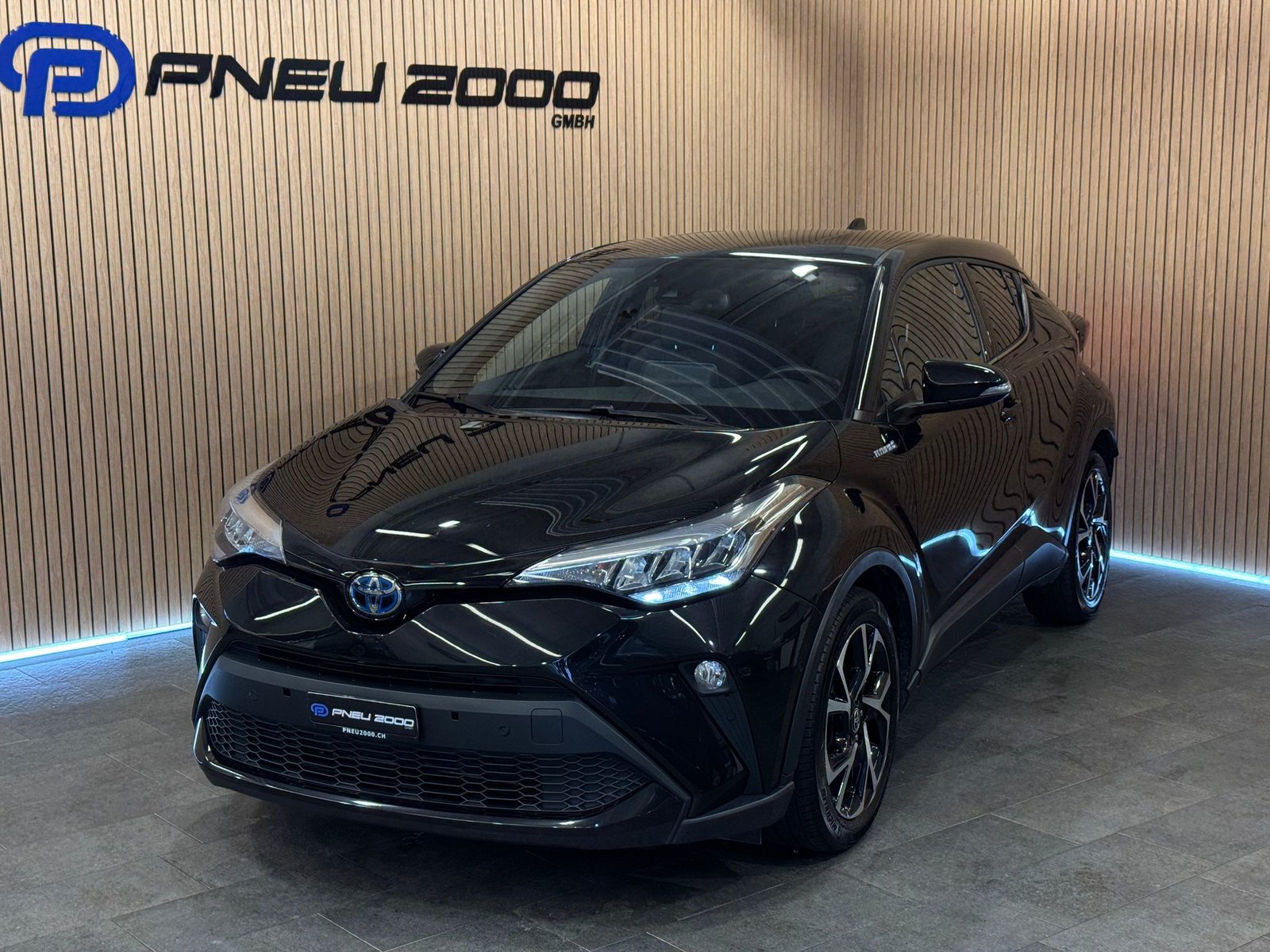 TOYOTA C-HR 2.0 HSD CVT Launch Edition