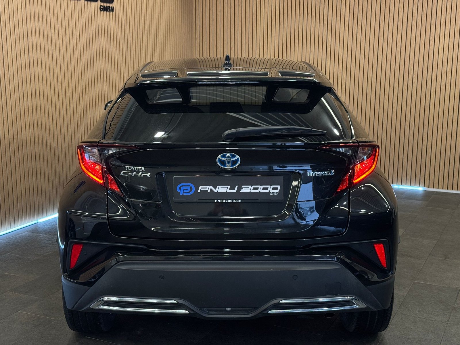 TOYOTA C-HR 2.0 HSD CVT Launch Edition, Full-Hybrid Petrol/Electric, Second hand / Used, Automatic - 6