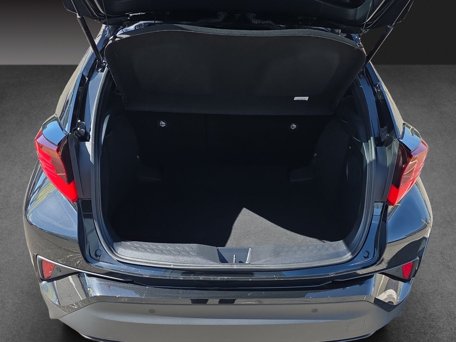 TOYOTA C-HR 1.8 HSD CVT Premium, Hybride Intégral Essence/Électricité, Occasion / Utilisé, Automatique - 7