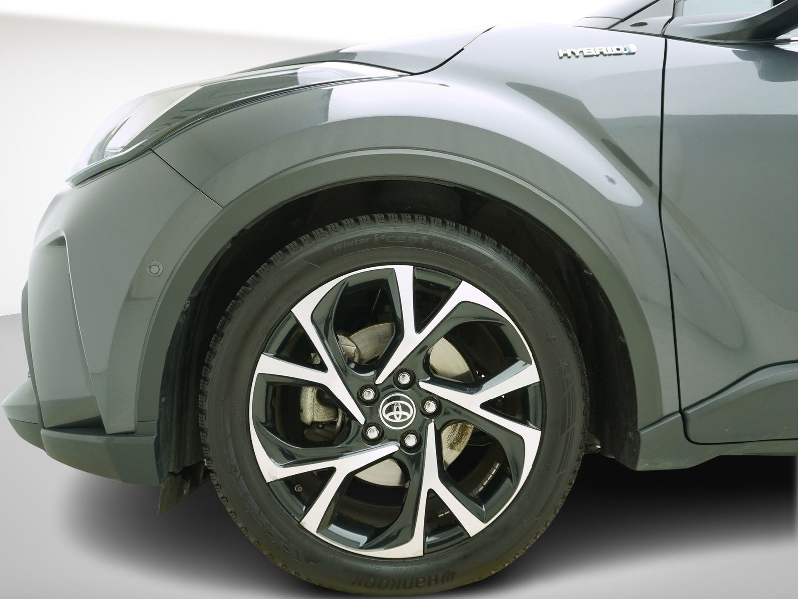 TOYOTA C-HR 1.8 VVTi HSD Trend, Full-Hybrid Petrol/Electric, Second hand / Used, Automatic - 7