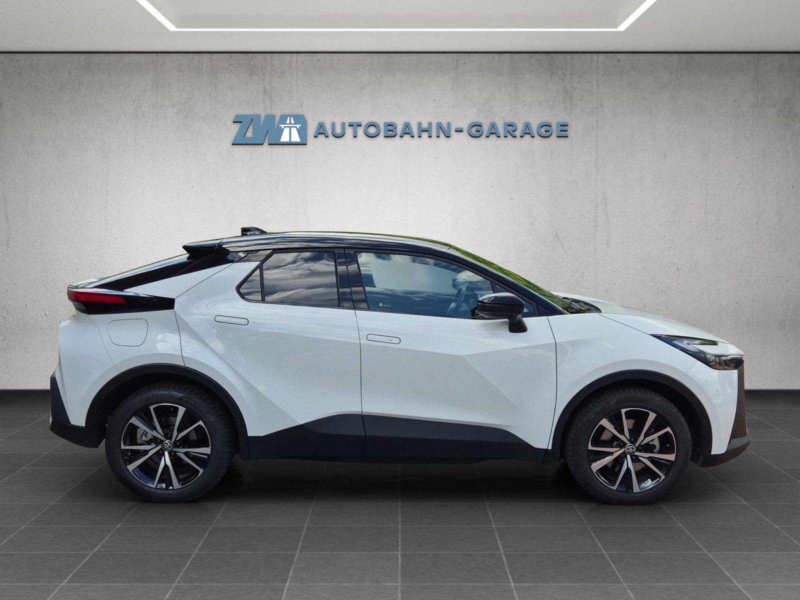 TOYOTA C-HR 2.0 PHEV Swiss Edition, Plug-in-Hybrid Benzin/Elektro, Occasion / Gebraucht, Automatik - 6
